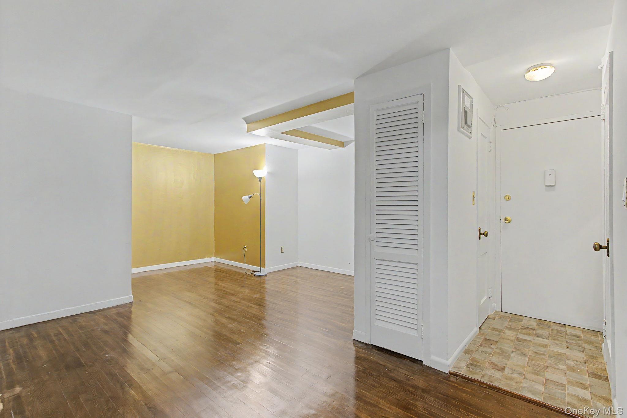 270 Bronxville Road B3 Property Photo 11