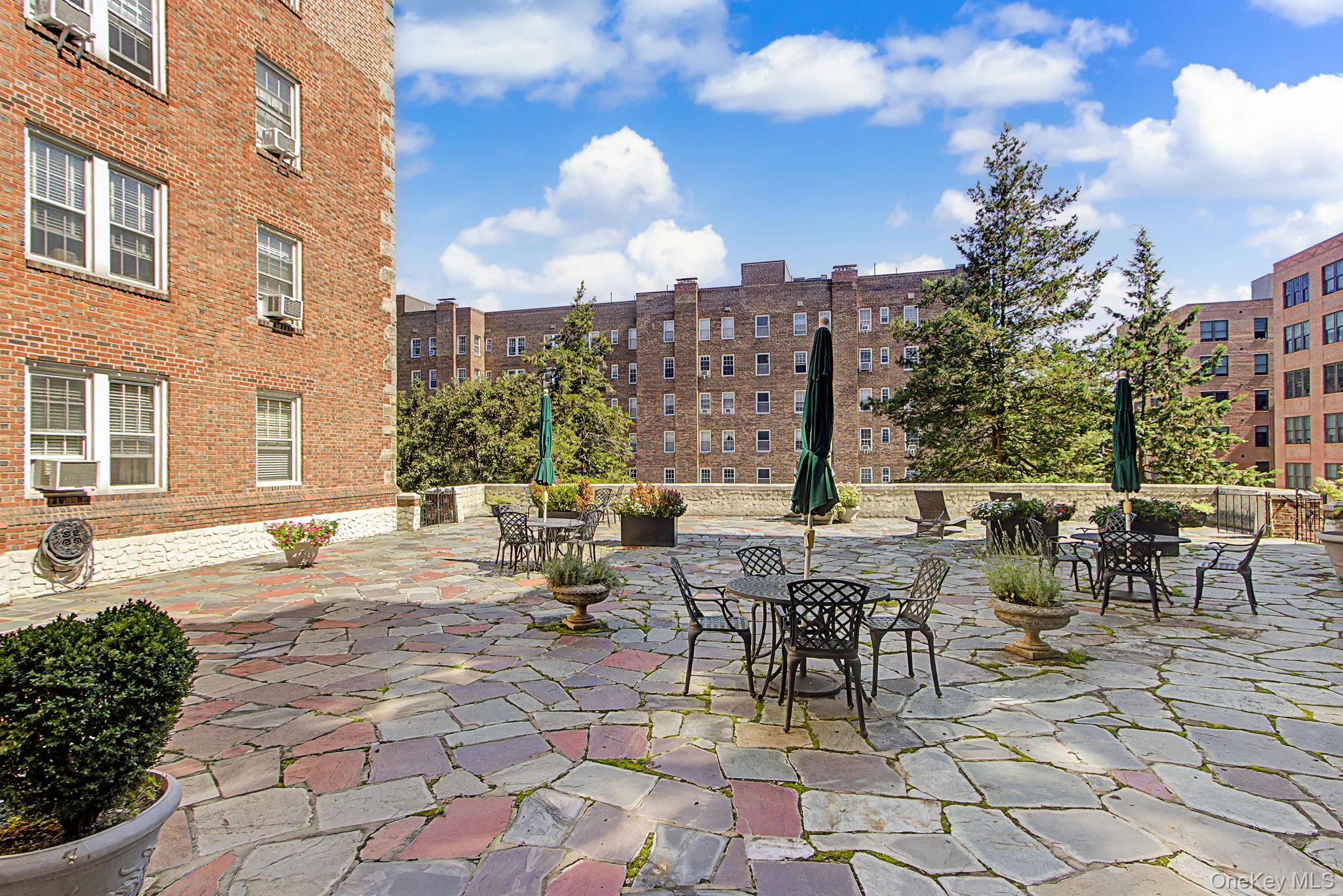 270 Bronxville Road B3 Property Photo 19