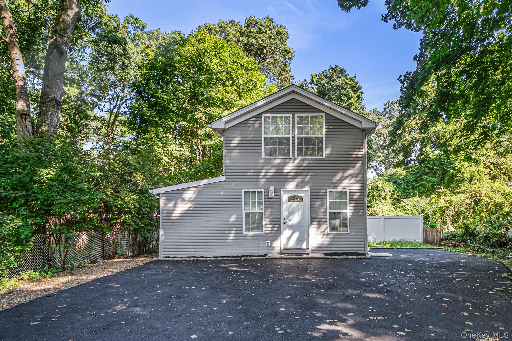 155 Moriches Avenue 2 Property Photo 1