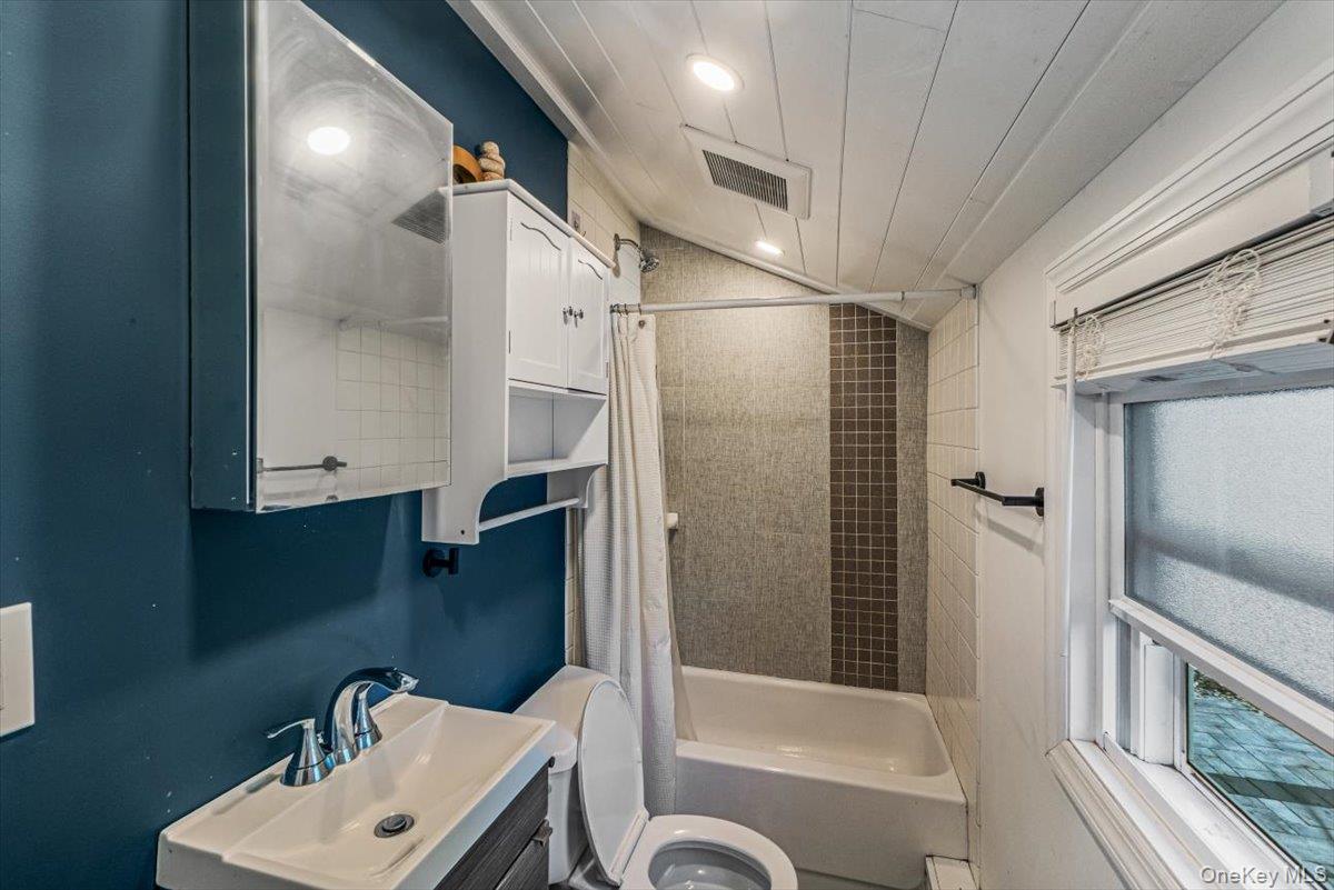 145 Carroll Avenue Property Photo 12