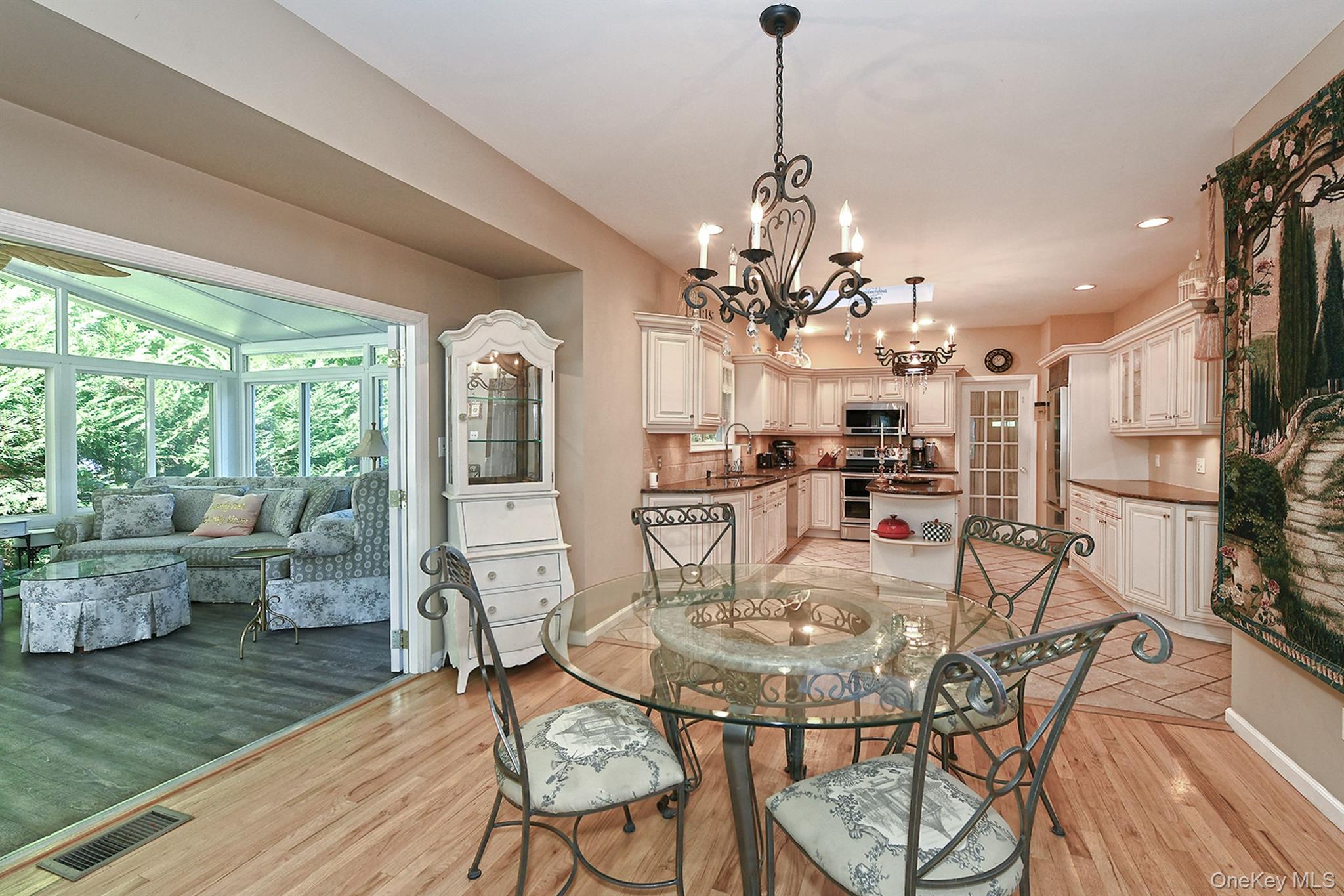 7 Ona Avenue Property Photo 8