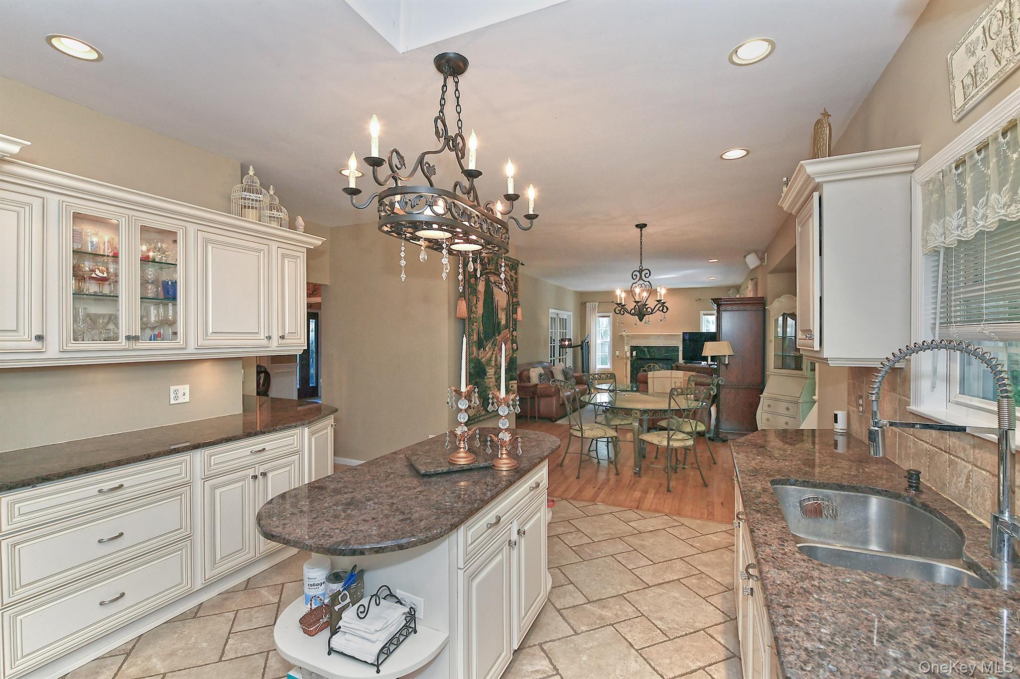 7 Ona Avenue Property Photo 11
