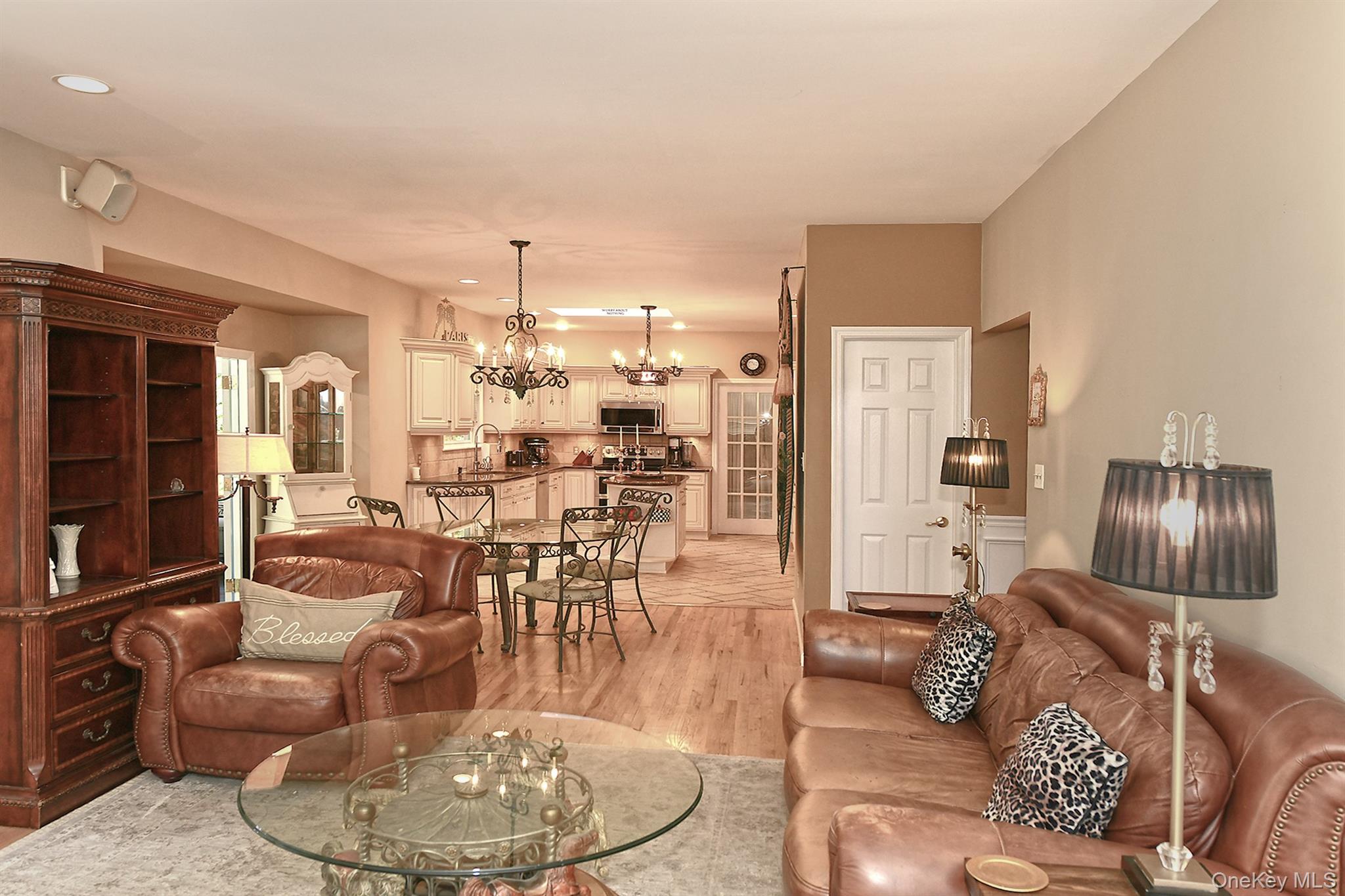 7 Ona Avenue Property Photo 18