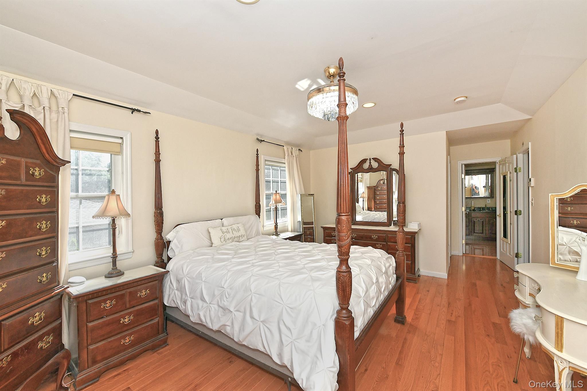 7 Ona Avenue Property Photo 23