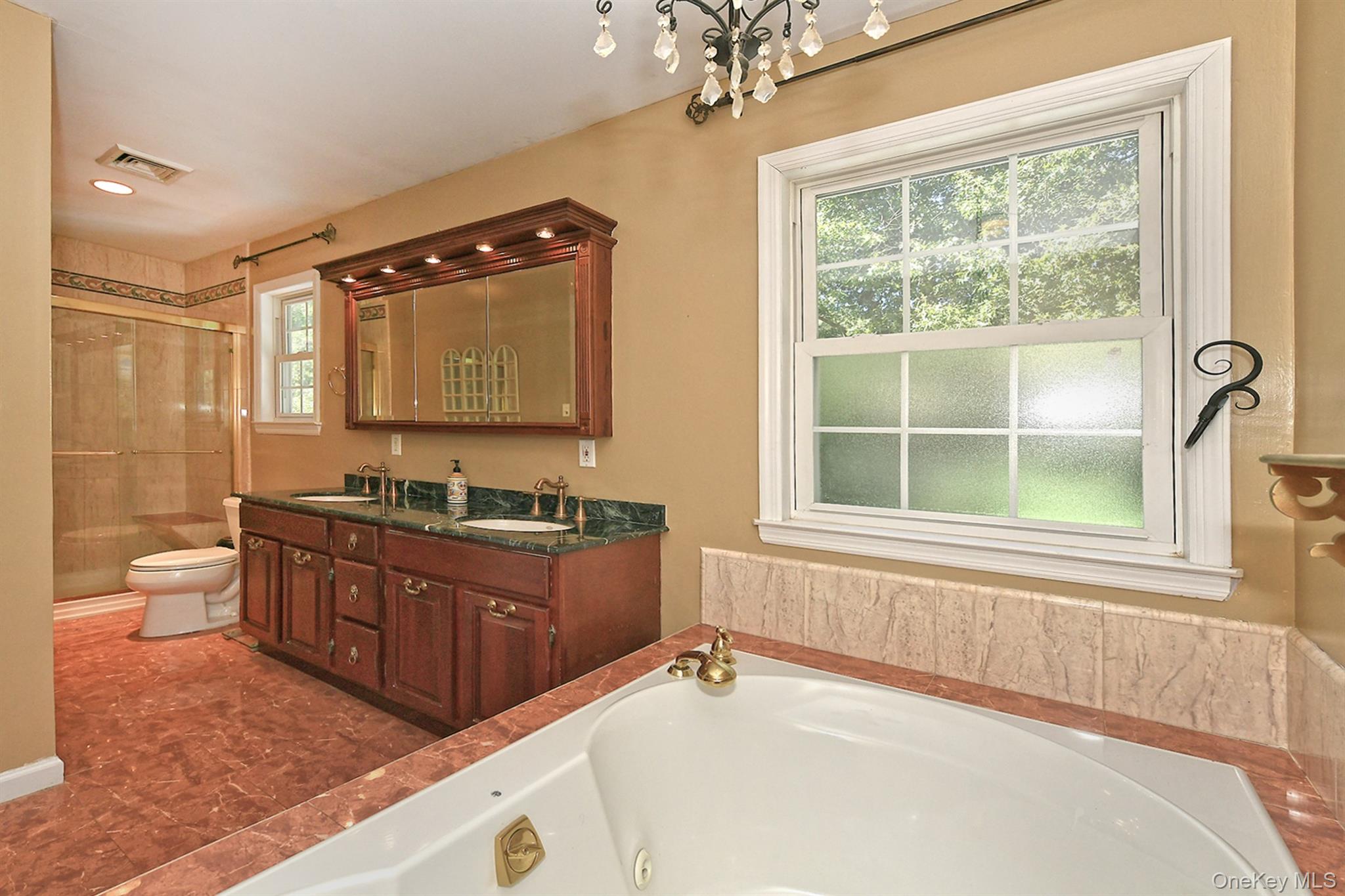 7 Ona Avenue Property Photo 24