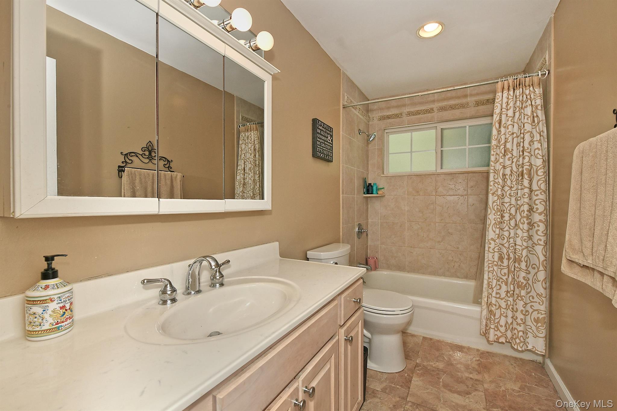 7 Ona Avenue Property Photo 28