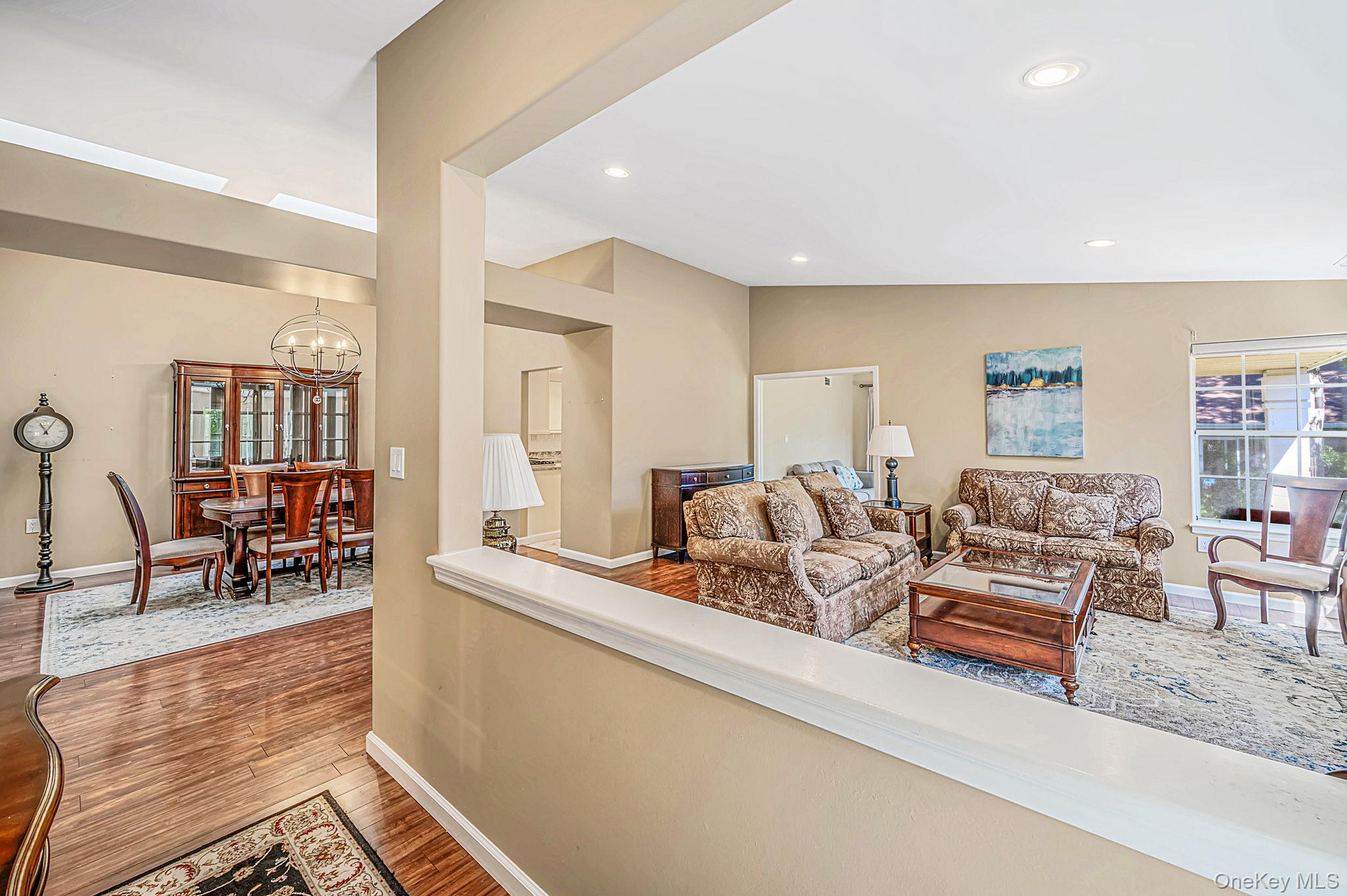 20 Wainscott Court Property Photo 3