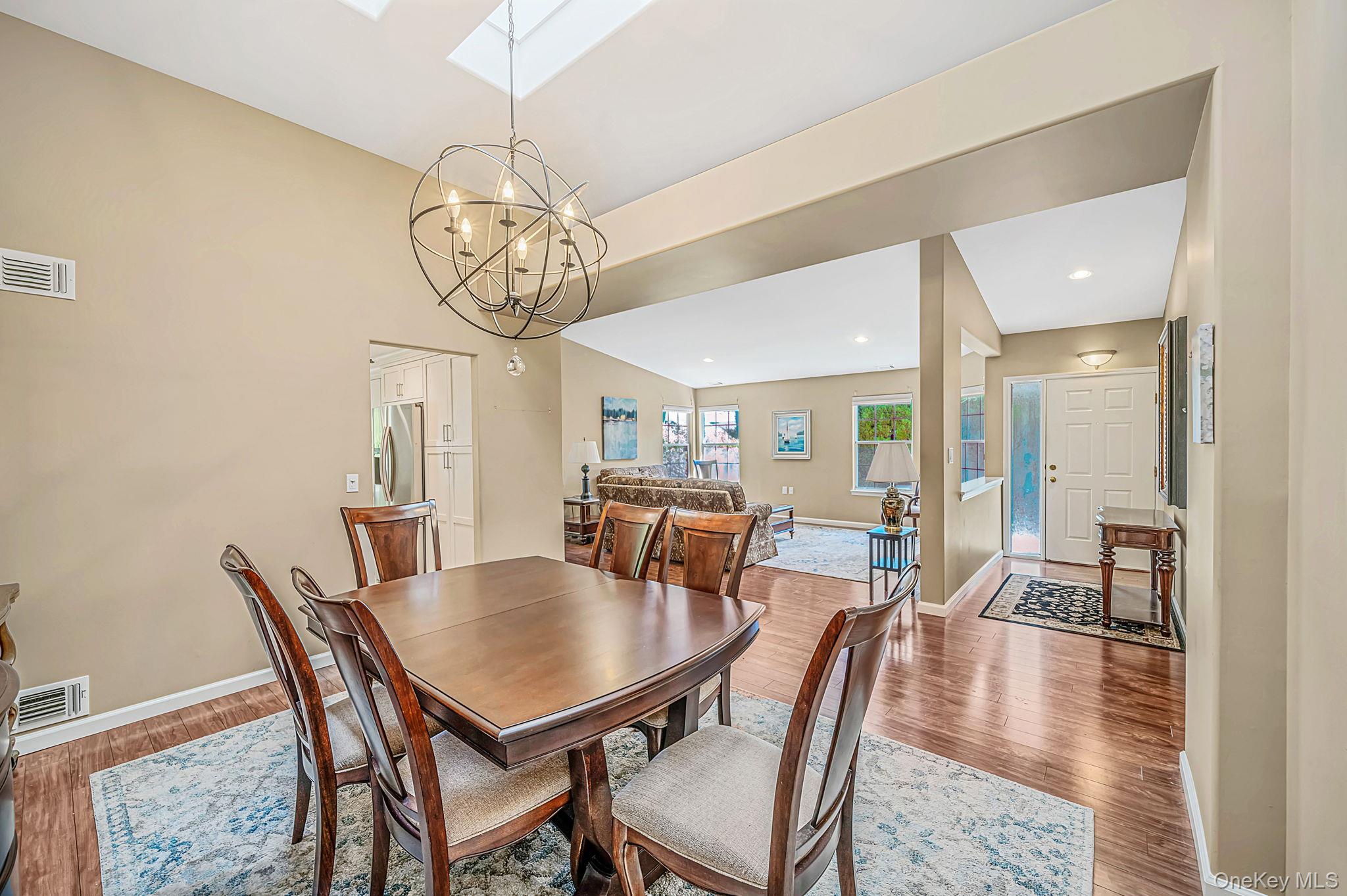 20 Wainscott Court Property Photo 7