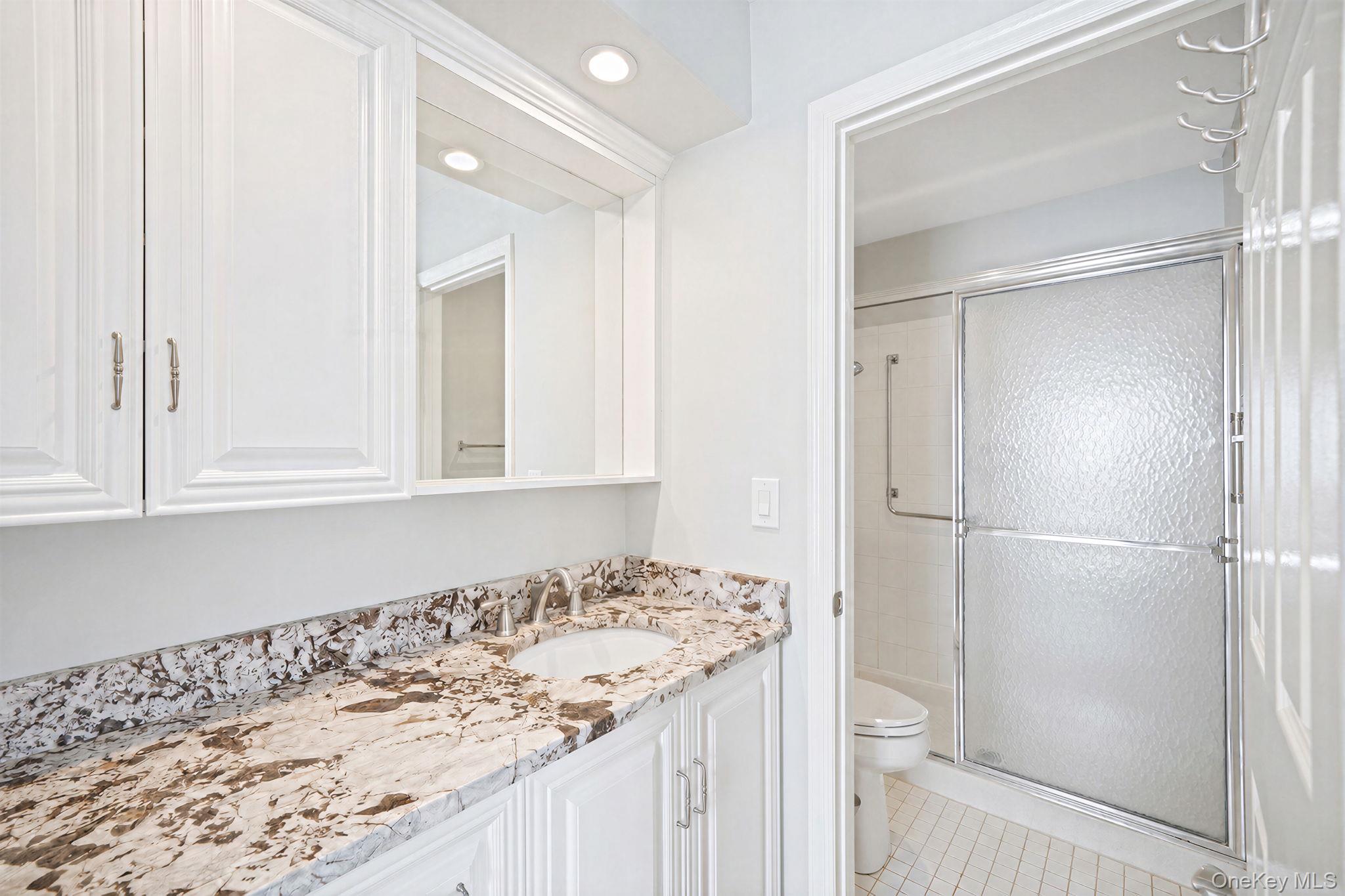 20 Wainscott Court Property Photo 22