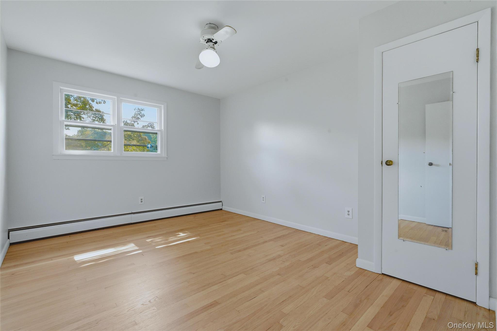 529 Lakeview Terrace Property Photo 12