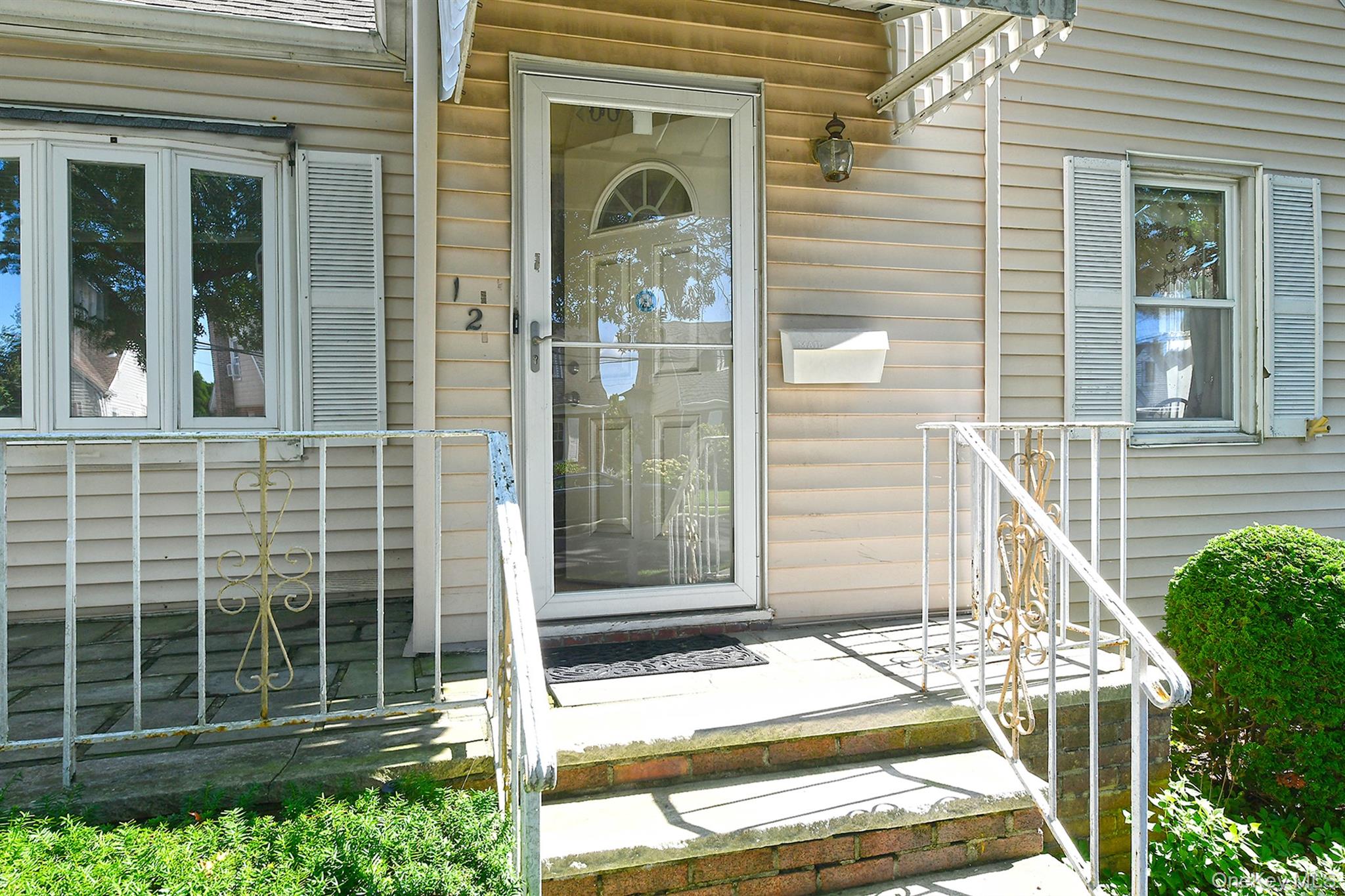 12 Hull Avenue Property Photo 4