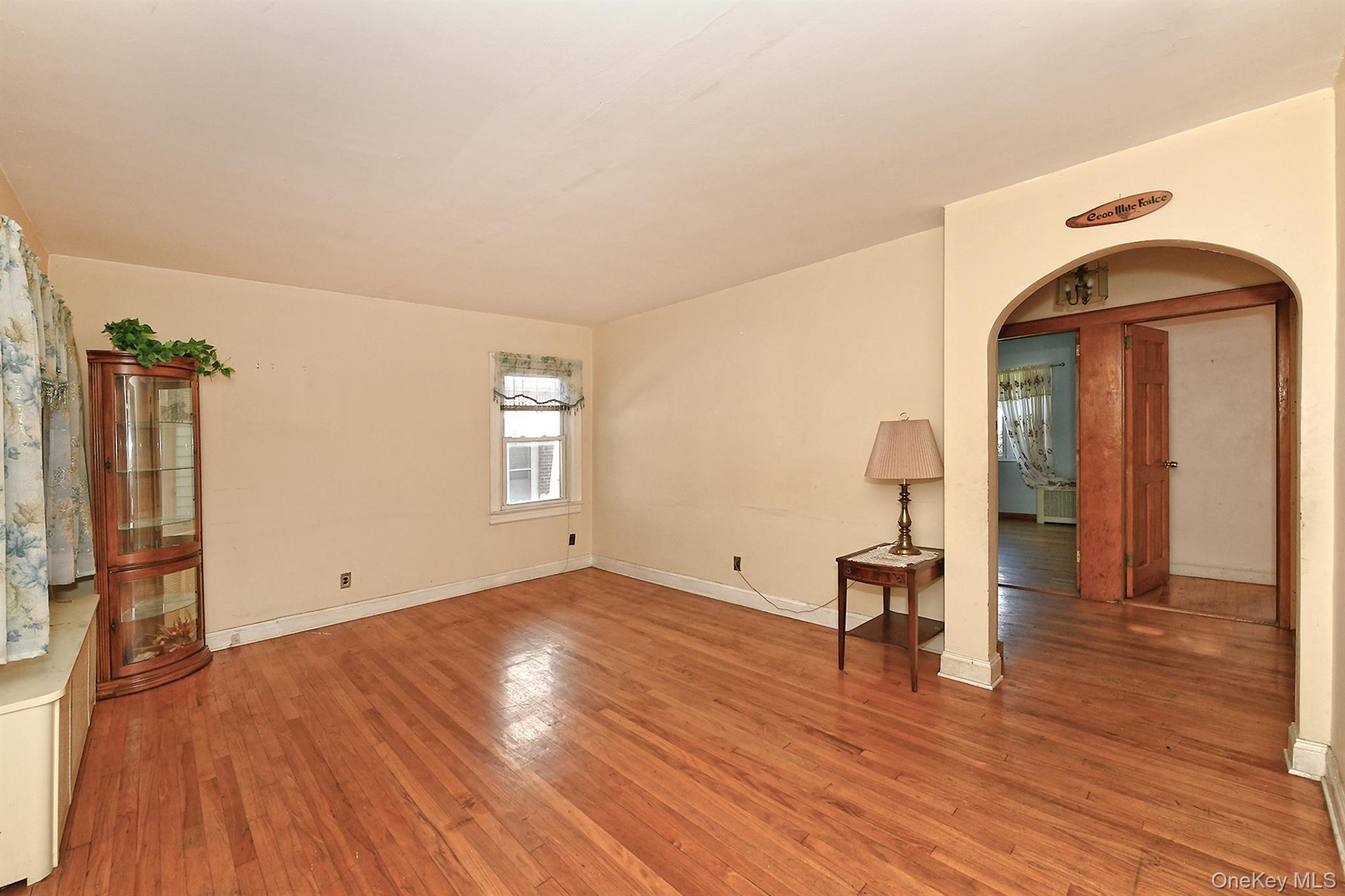 12 Hull Avenue Property Photo 8