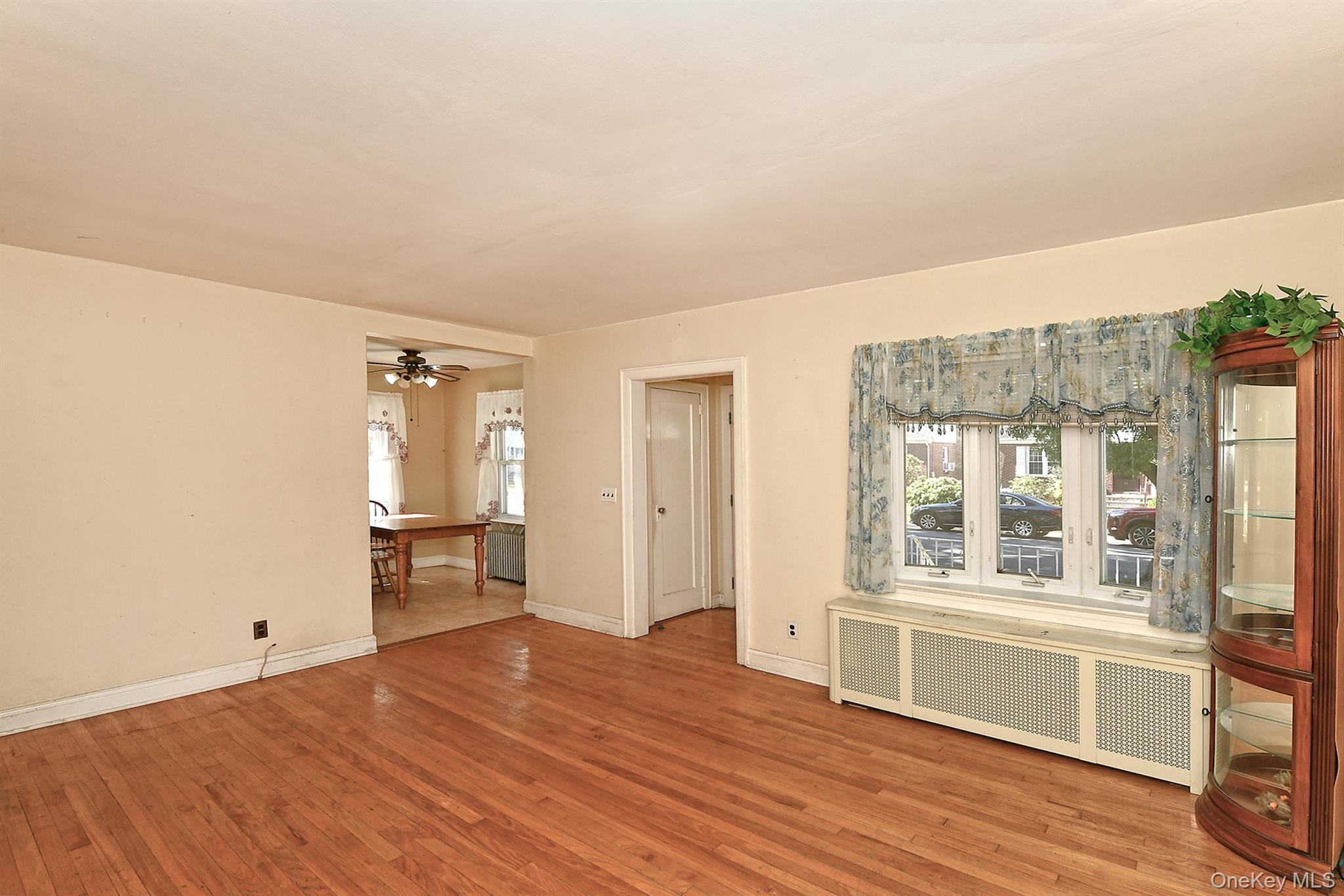 12 Hull Avenue Property Photo 10