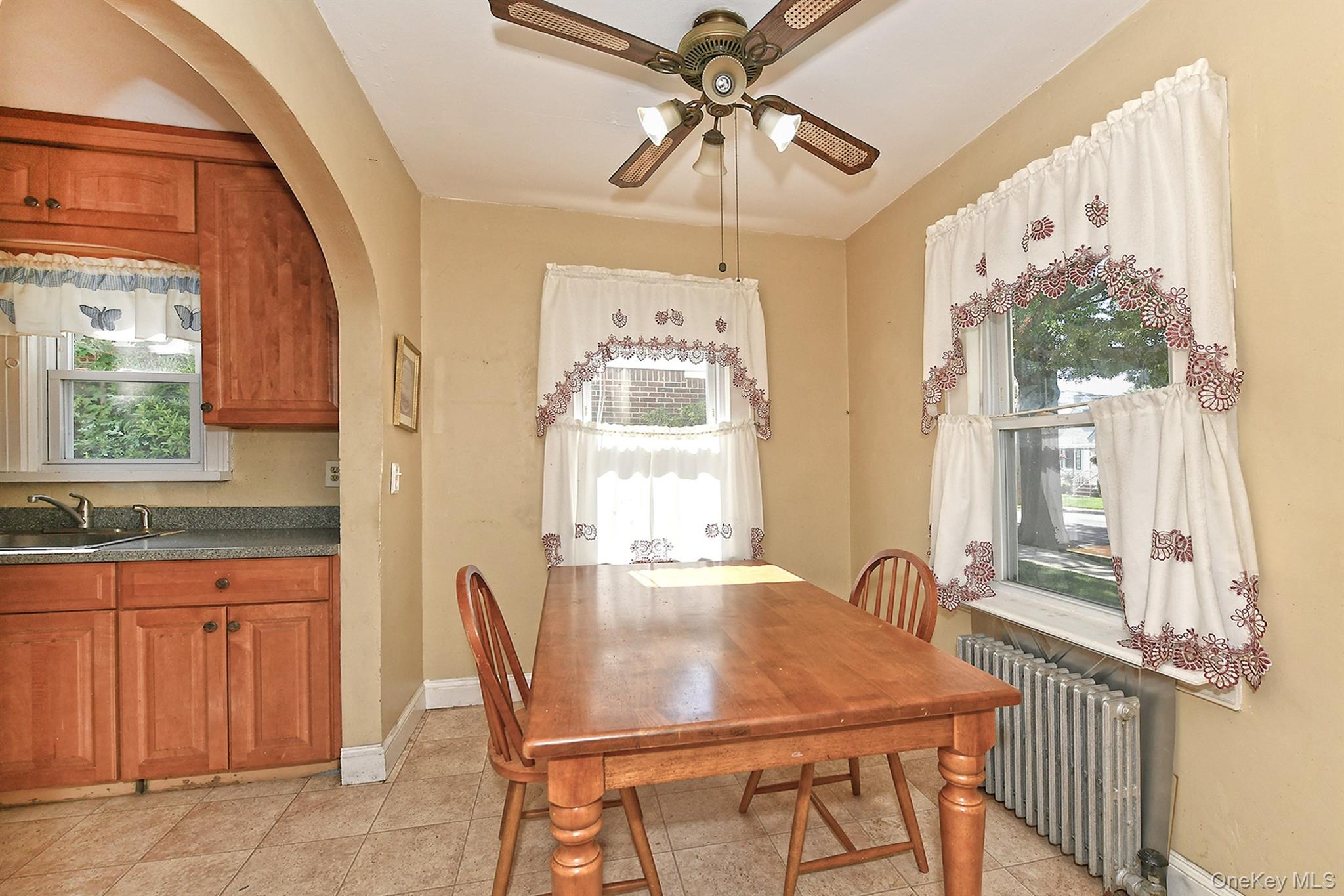 12 Hull Avenue Property Photo 11