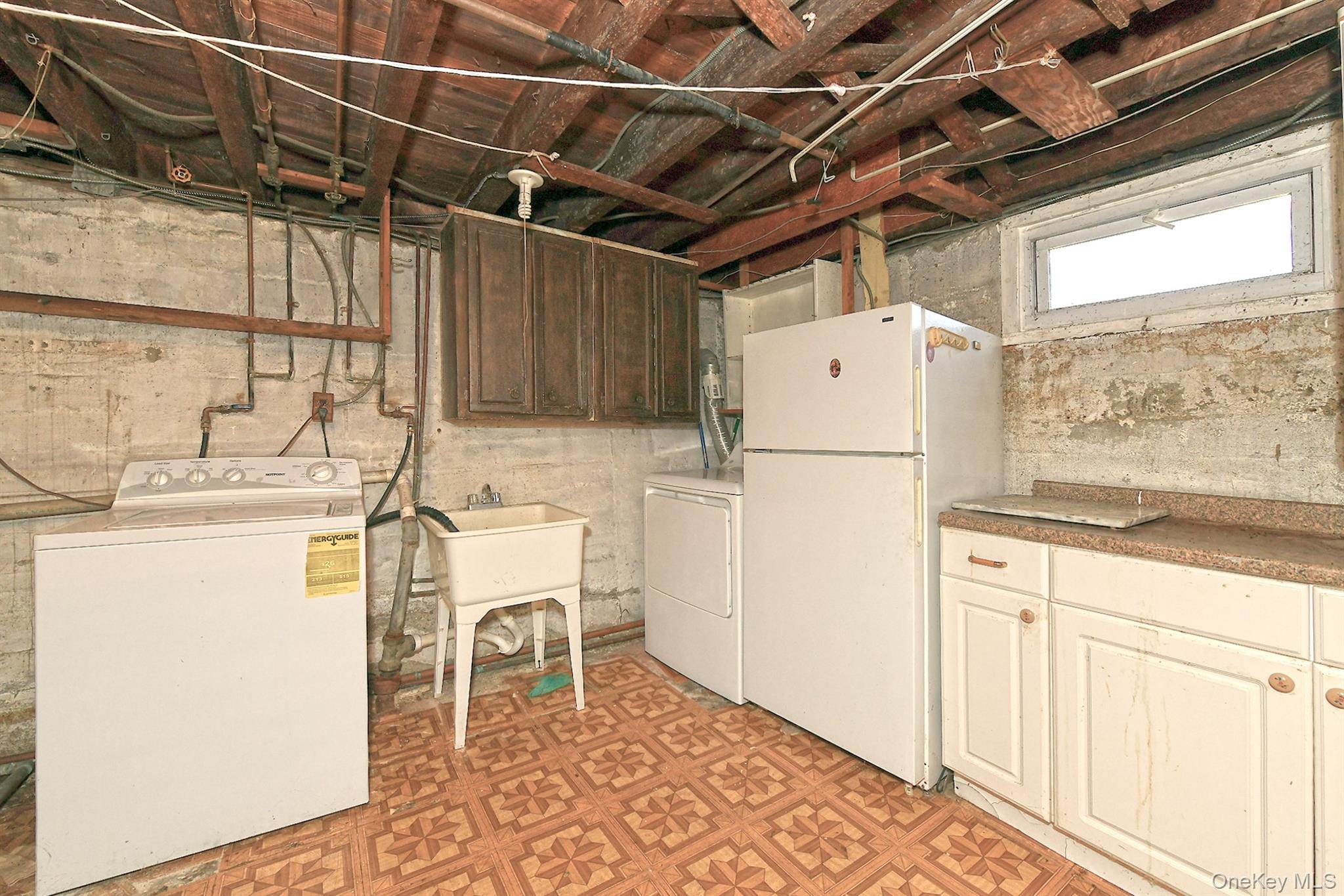 12 Hull Avenue Property Photo 28