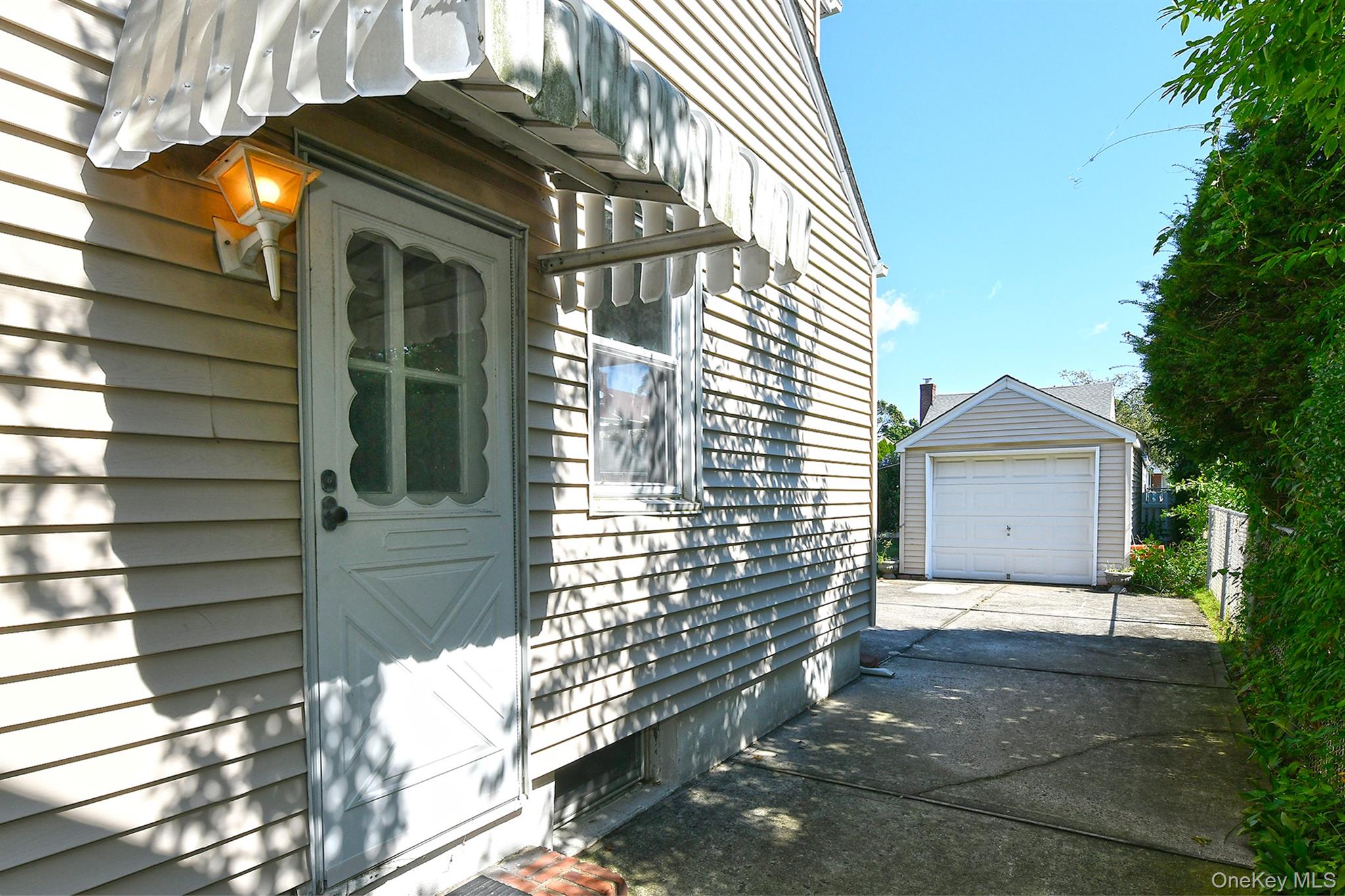 12 Hull Avenue Property Photo 31