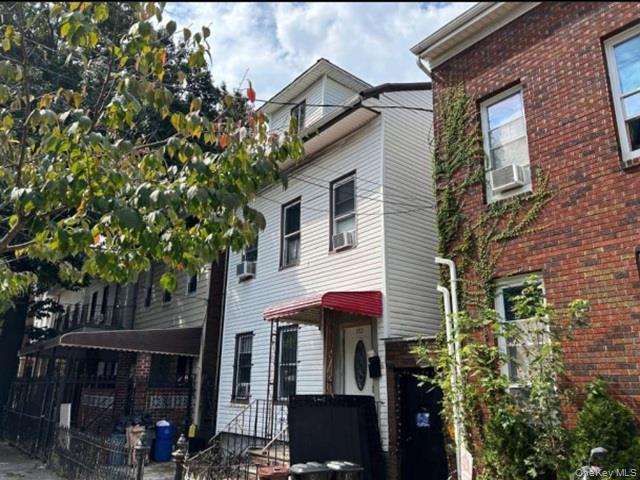 182 Ashford Street Property Photo 2
