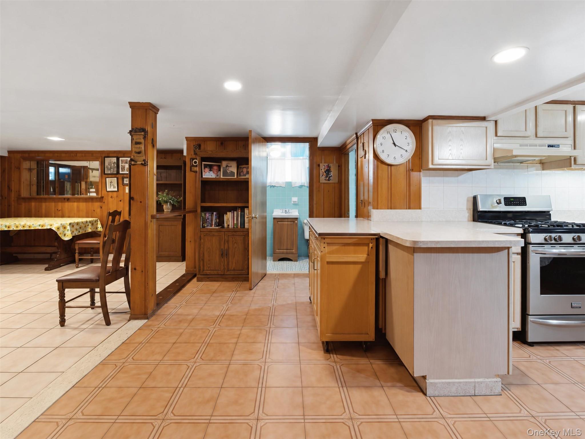 1610 Astor Avenue Property Photo 14