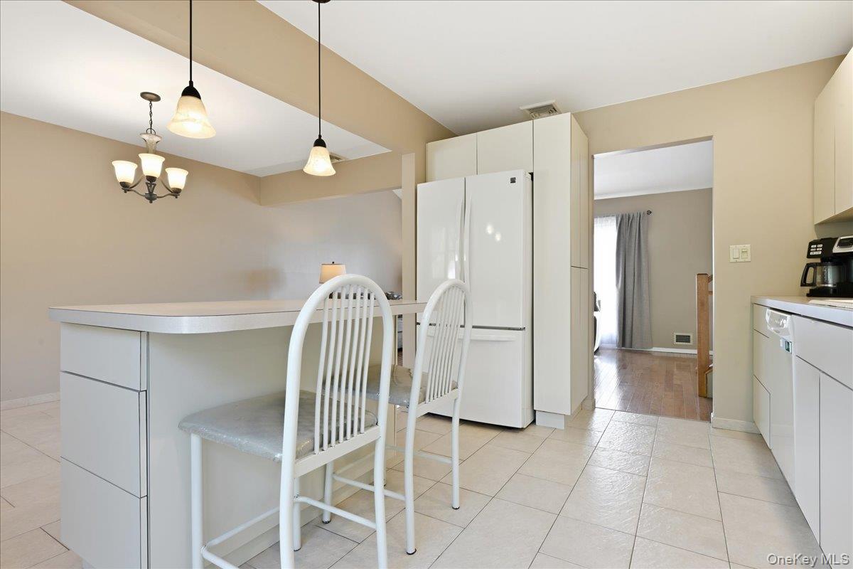 1420 Holiday Park Drive Property Photo 13