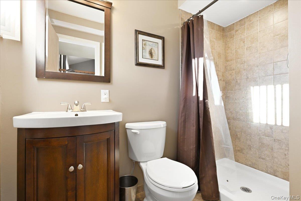 1420 Holiday Park Drive Property Photo 16