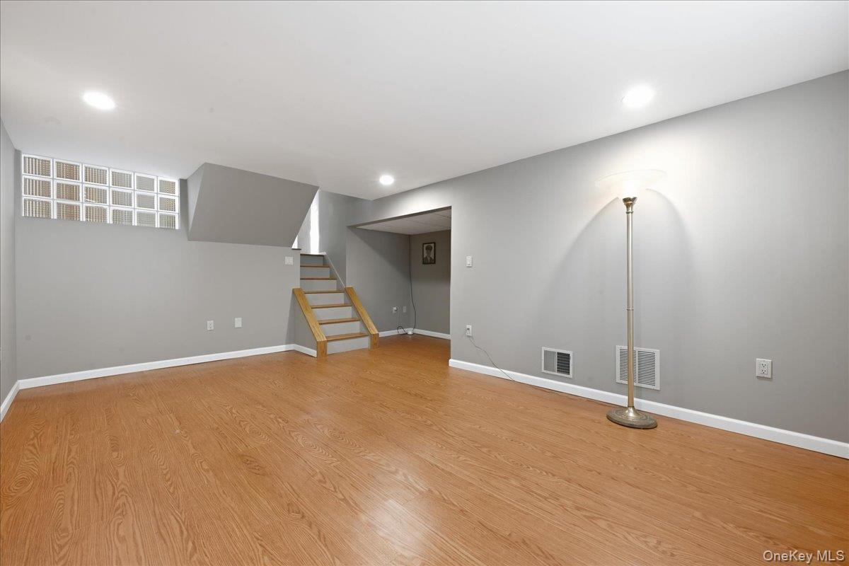 1420 Holiday Park Drive Property Photo 23