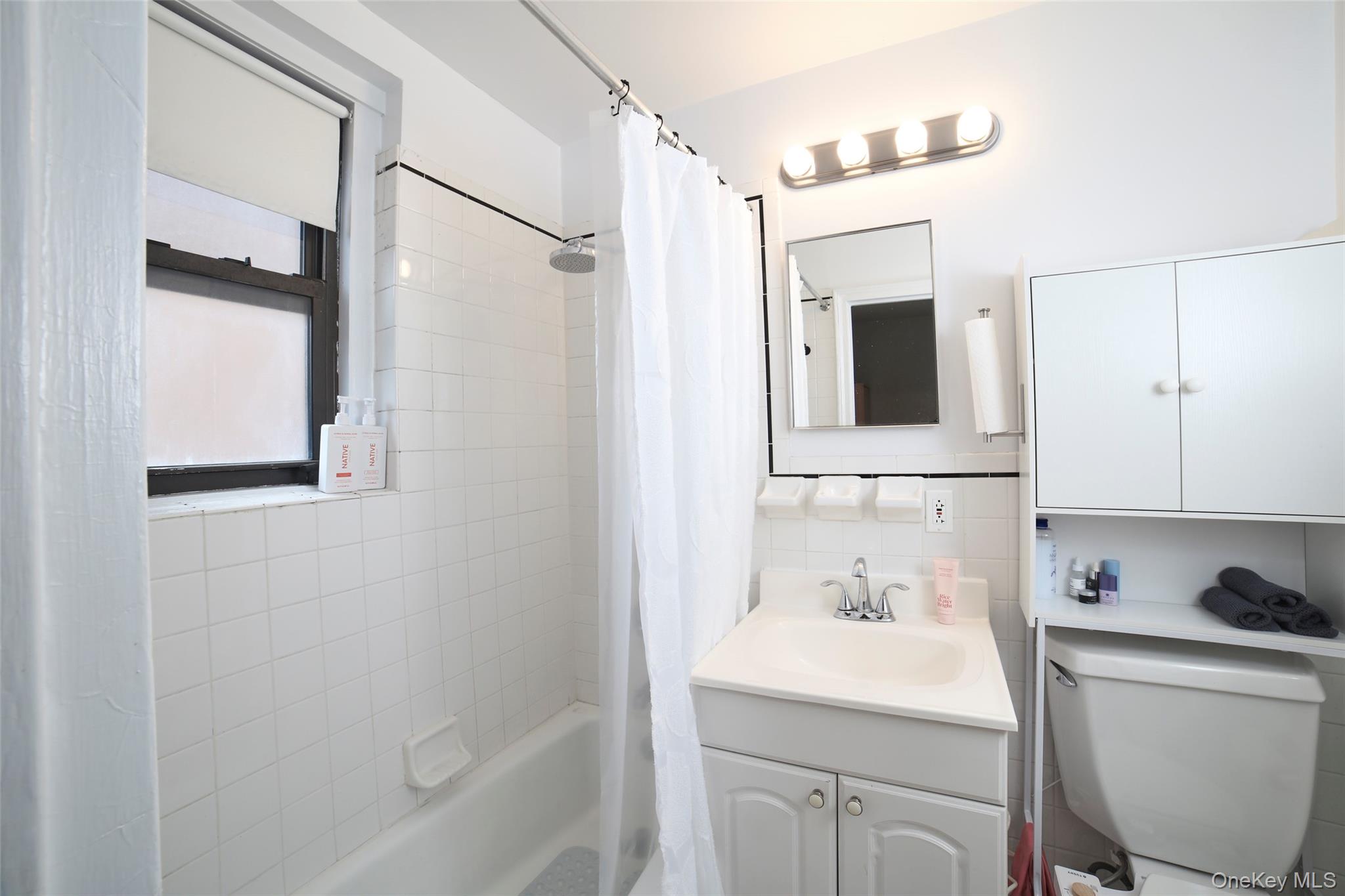 68 E Hartsdale Avenue 5e Property Photo 9