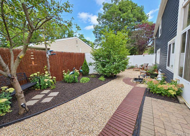 76 Corbin Avenue Property Photo 25