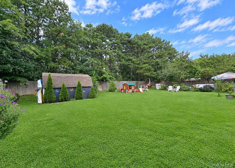 76 Corbin Avenue Property Photo 29