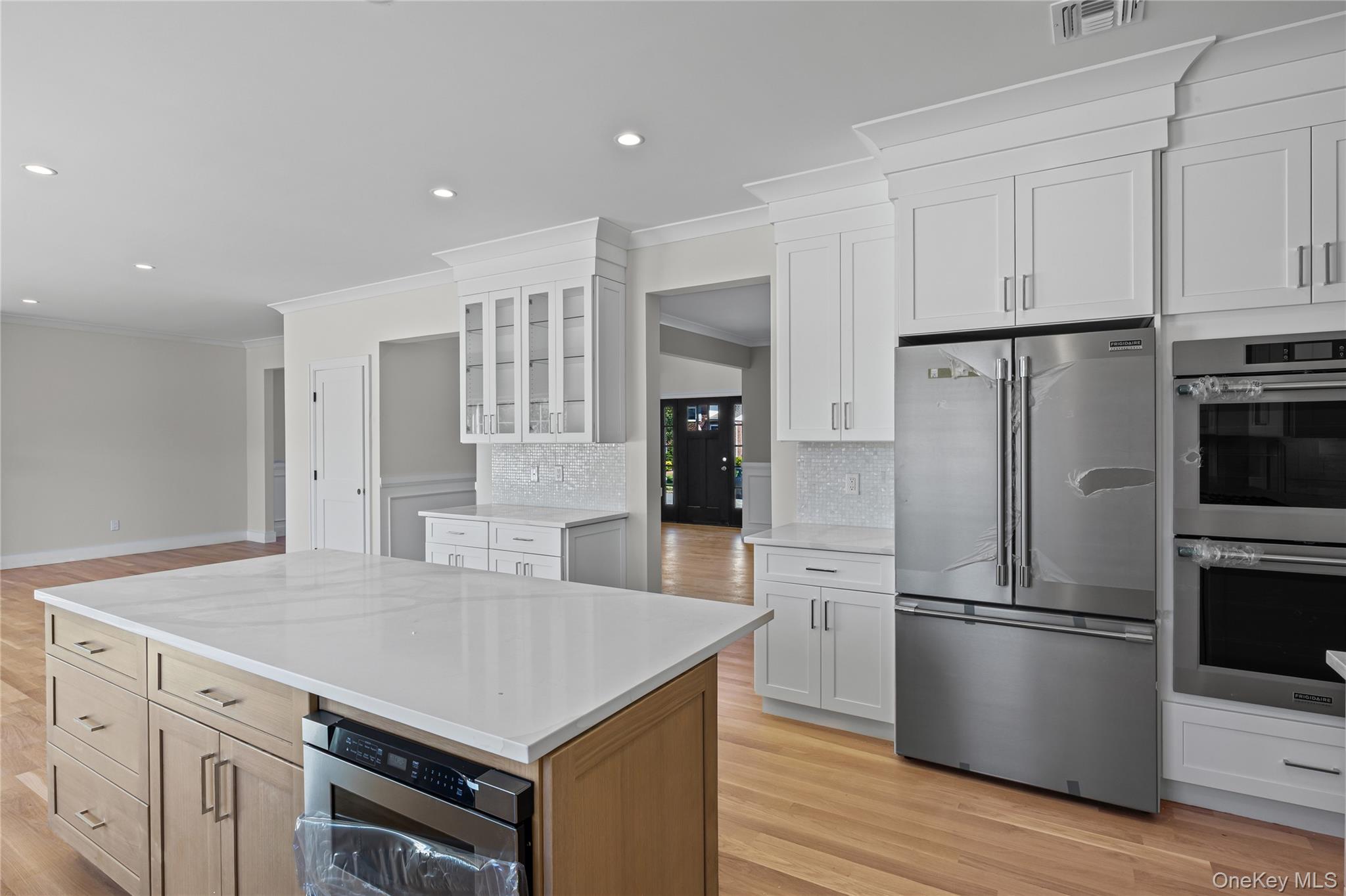 366 Broadway Property Photo 12