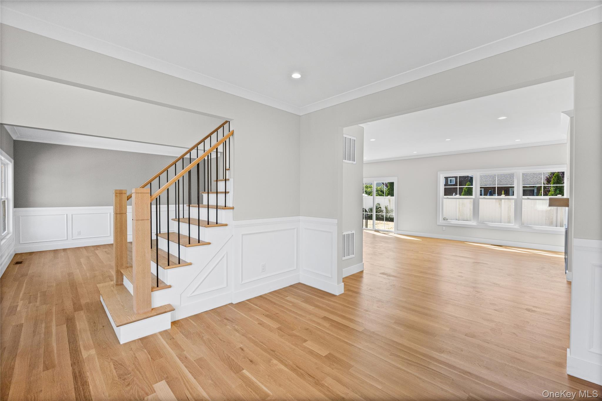 366 Broadway Property Photo 22