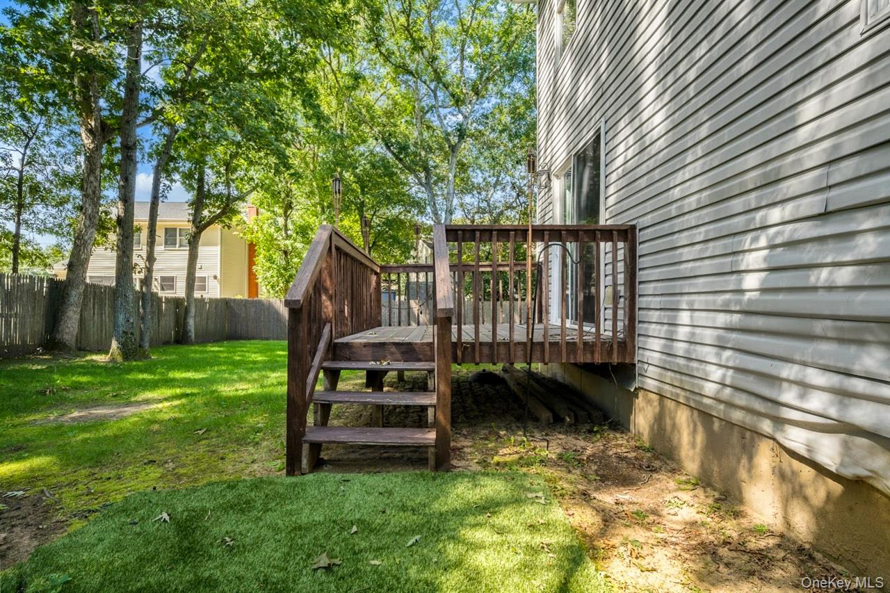 10 Iowa Street Property Photo 4