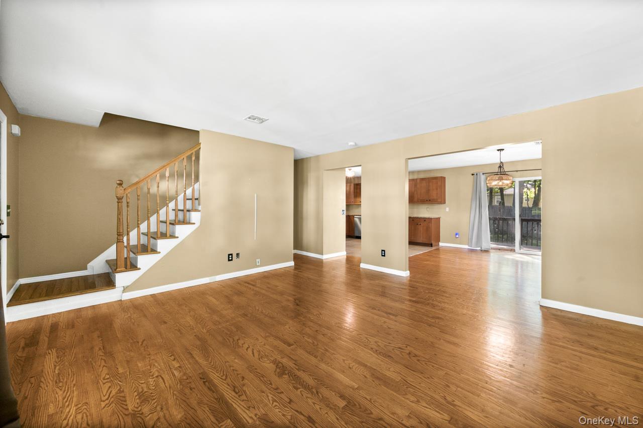 10 Iowa Street Property Photo 10
