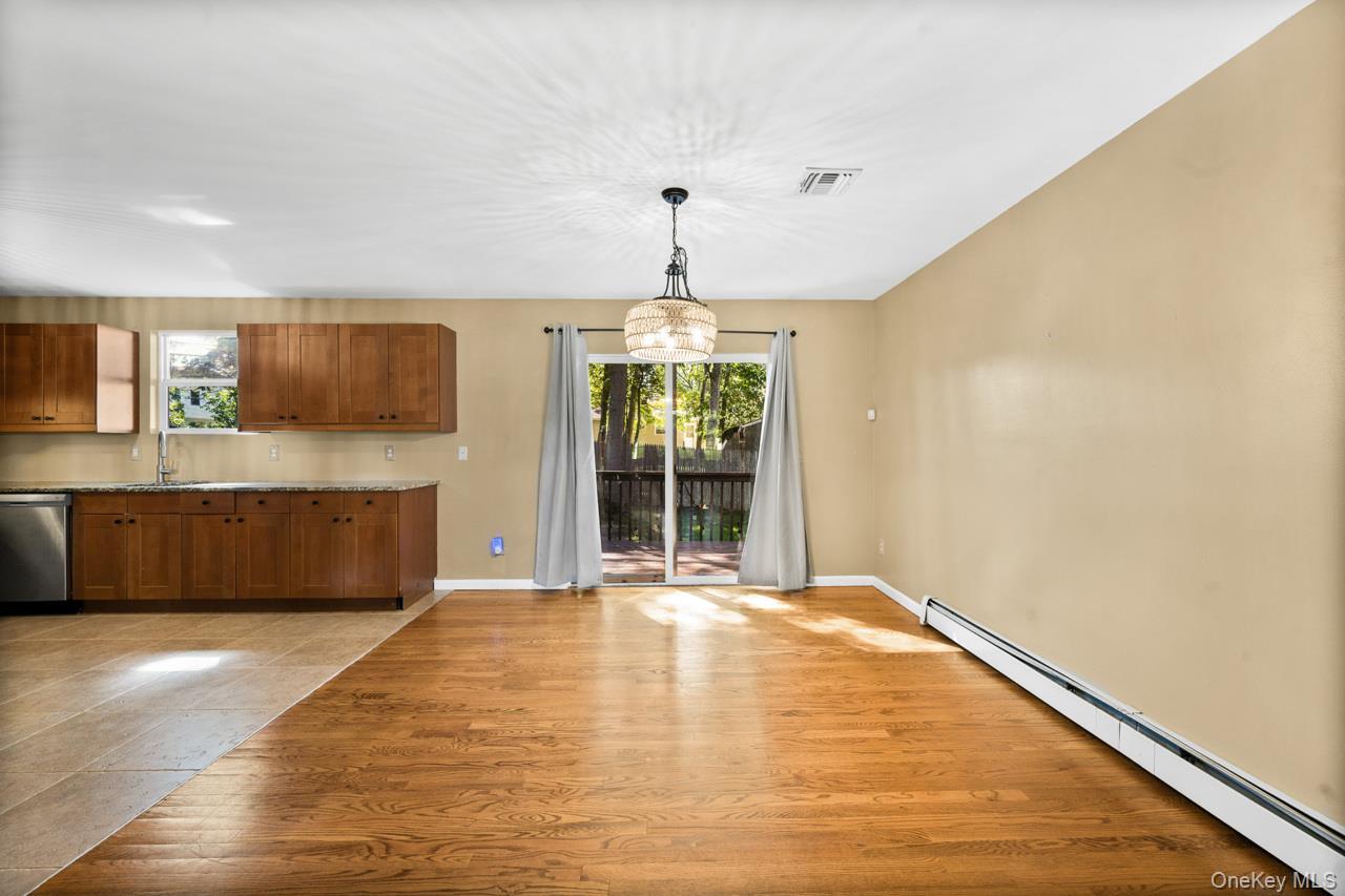 10 Iowa Street Property Photo 11