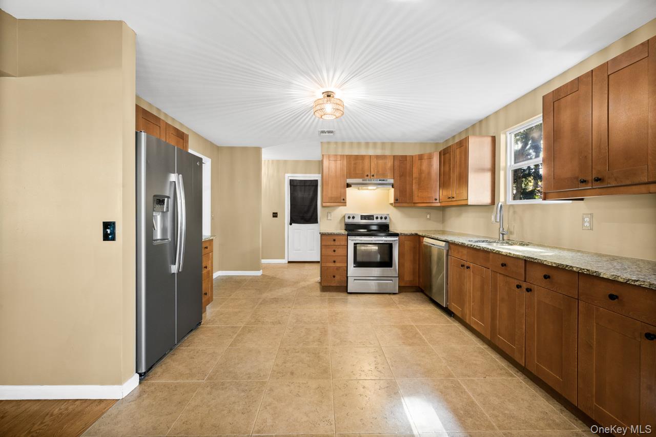 10 Iowa Street Property Photo 12