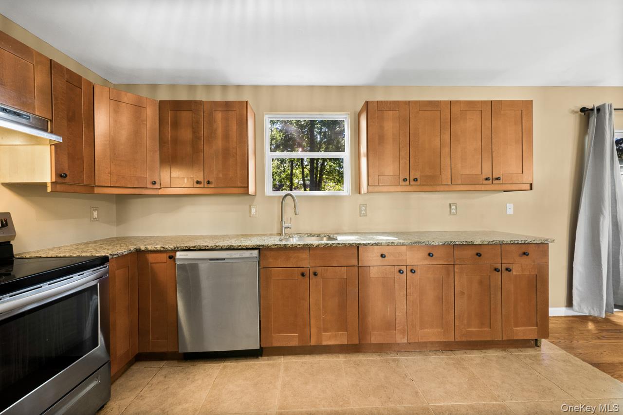 10 Iowa Street Property Photo 13