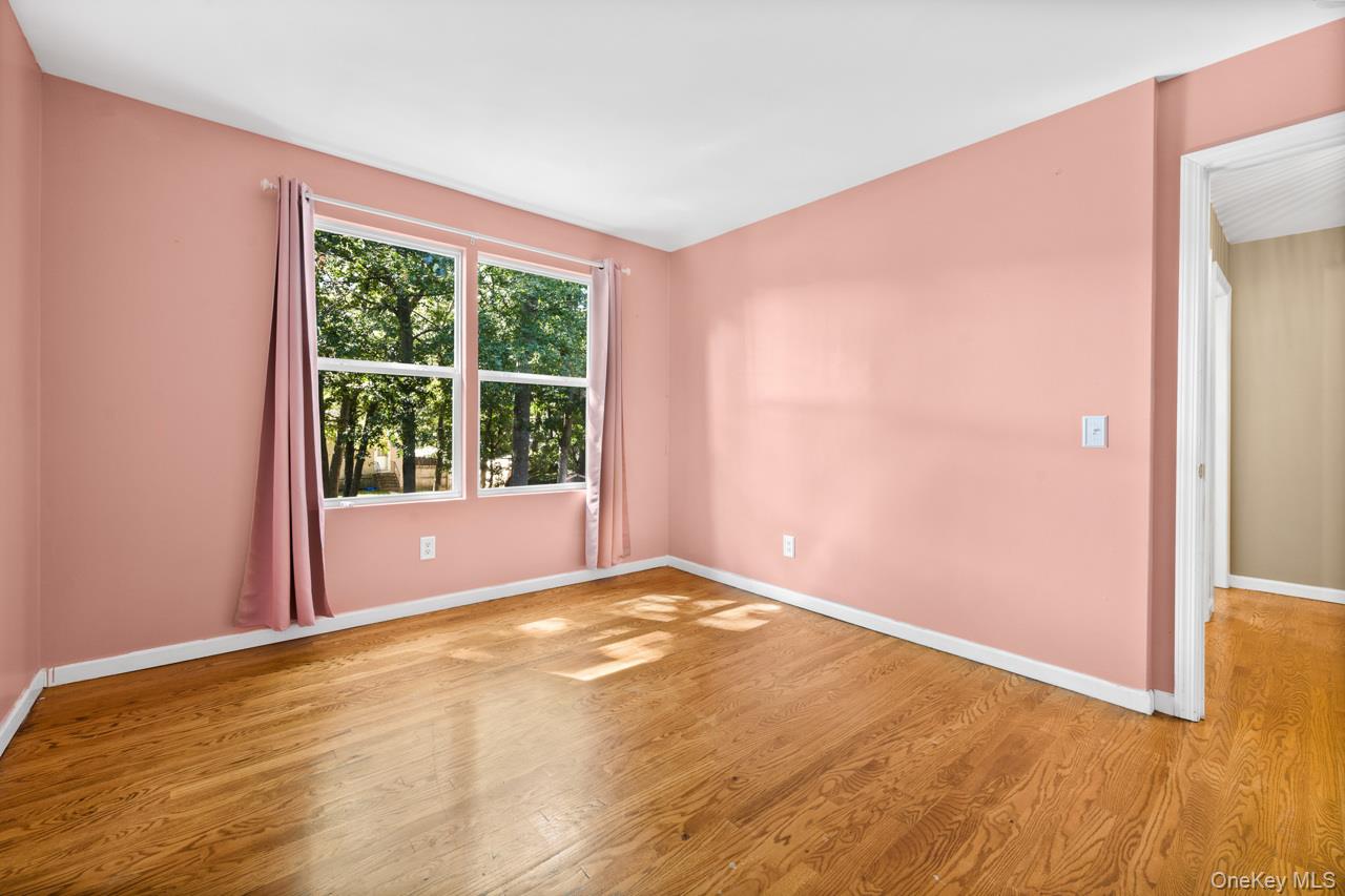 10 Iowa Street Property Photo 16
