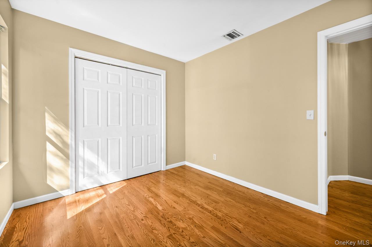 10 Iowa Street Property Photo 20