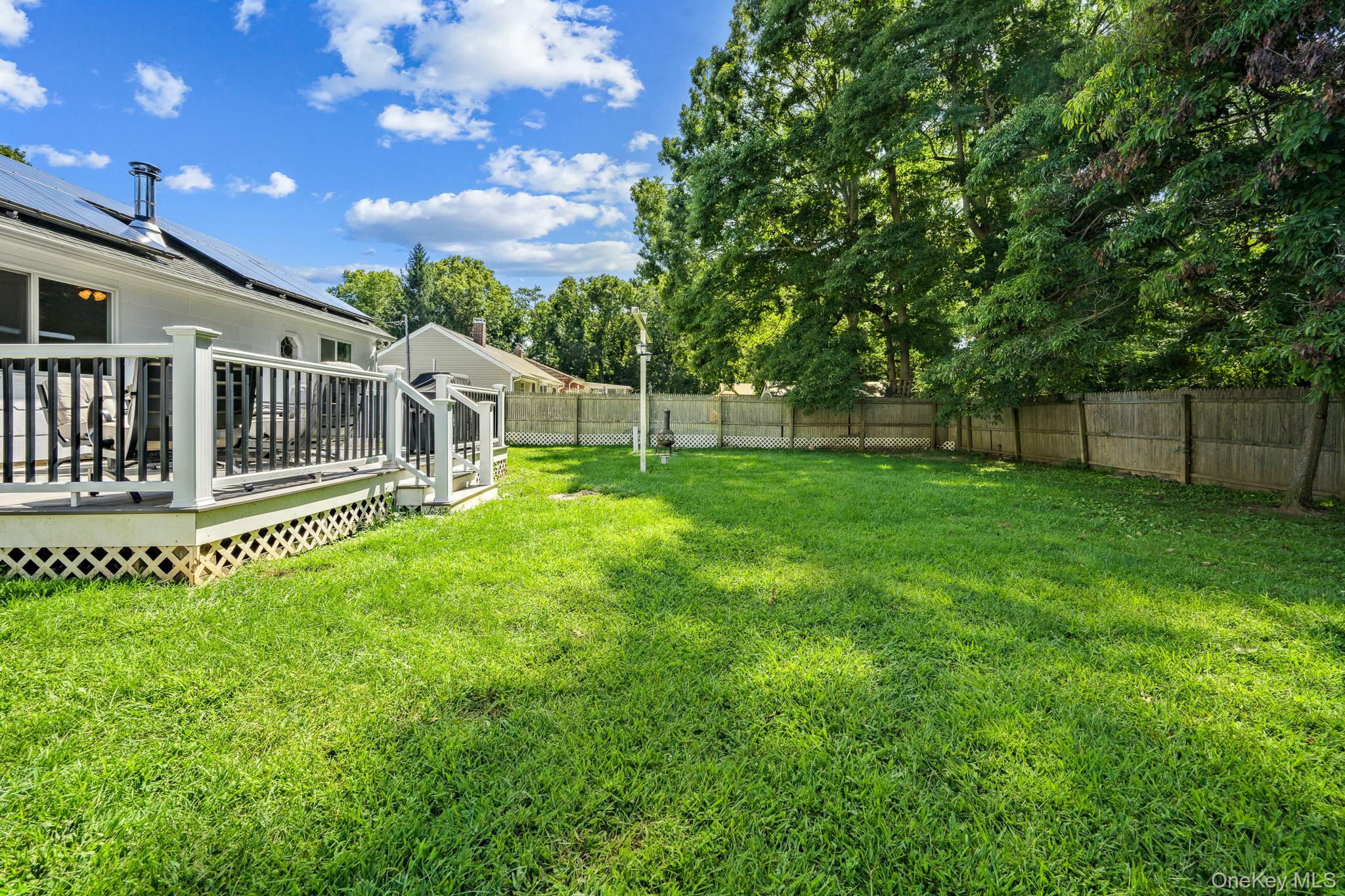 469 Carnation Drive Property Photo 8