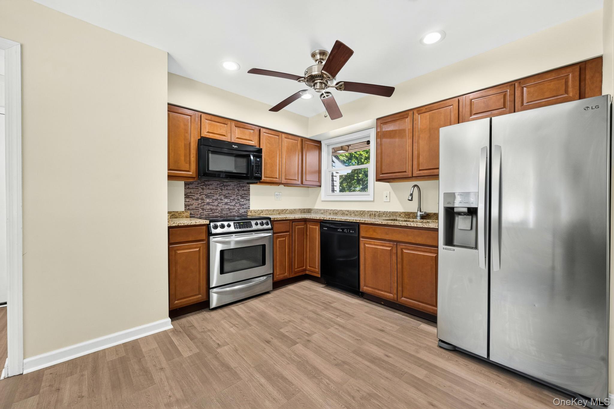 469 Carnation Drive Property Photo 19