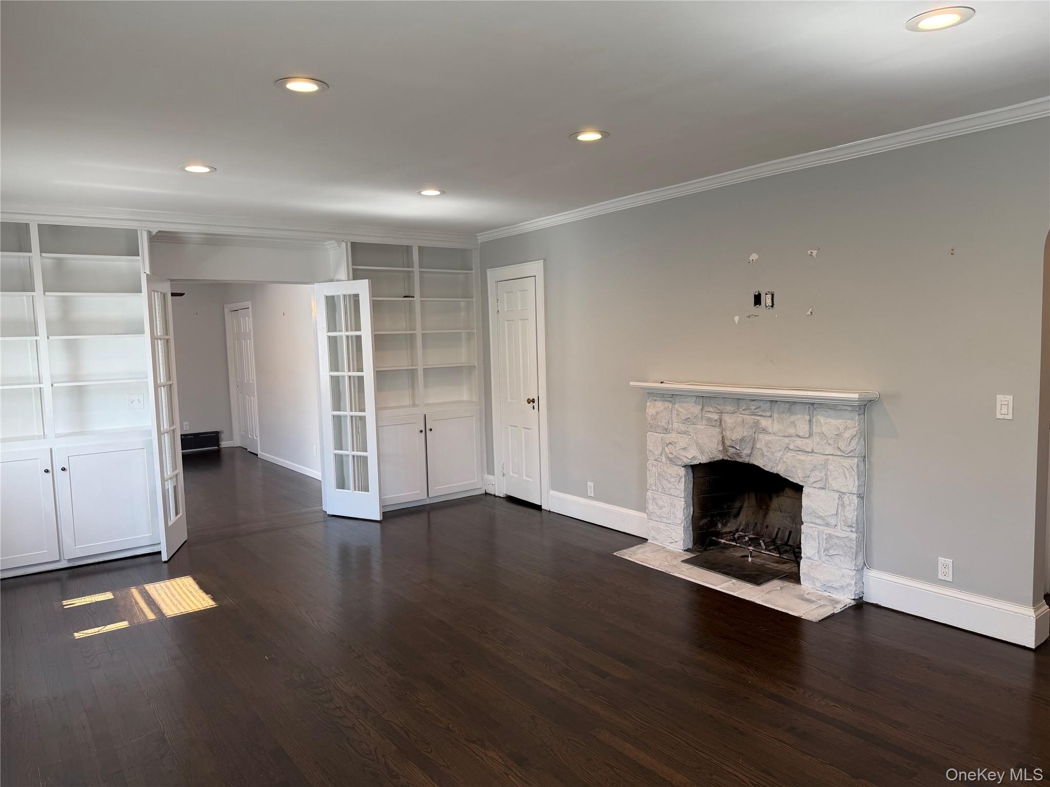 2100 Hillside Avenue Property Photo 3
