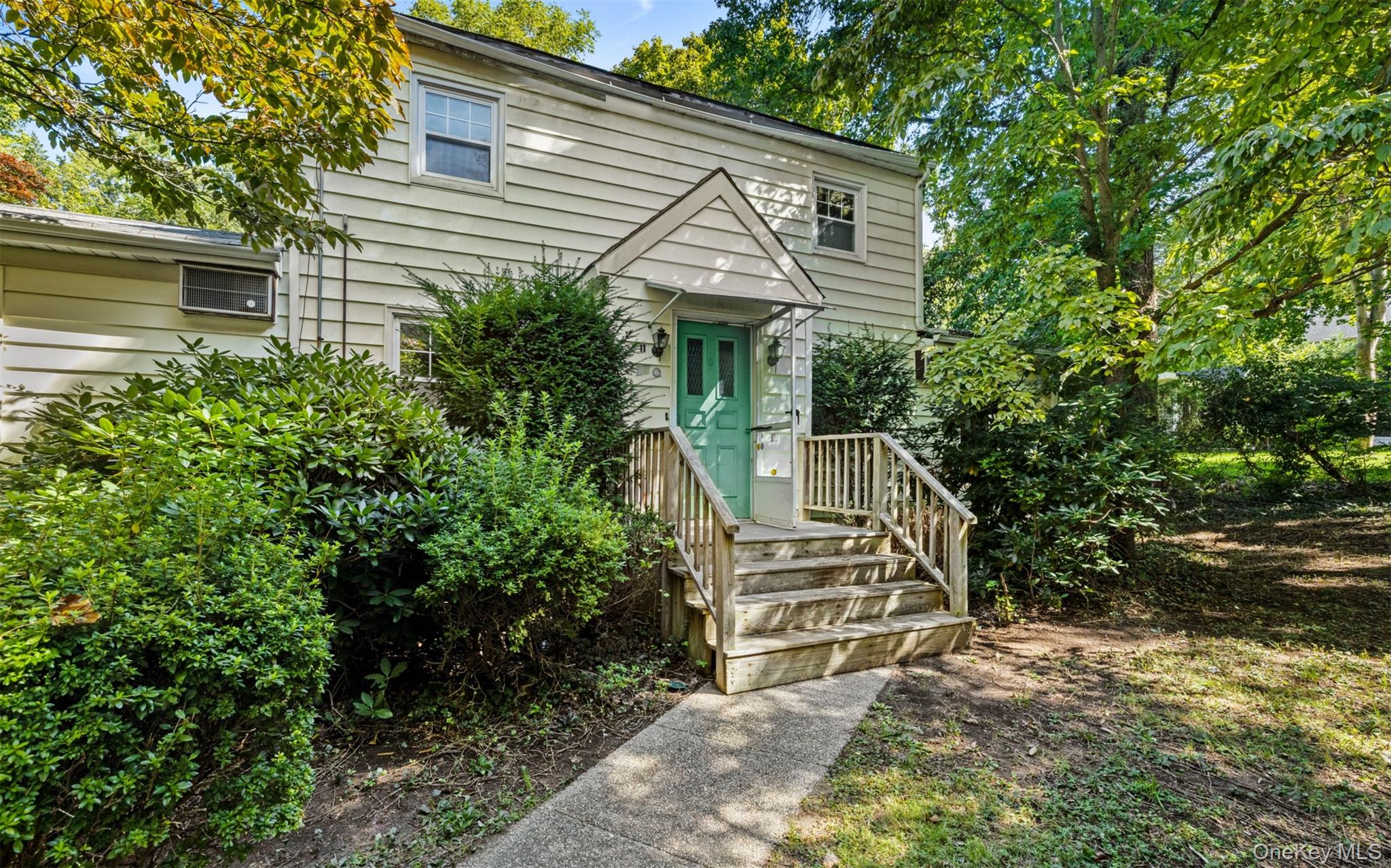 11 Woodycrest Drive Property Photo 1