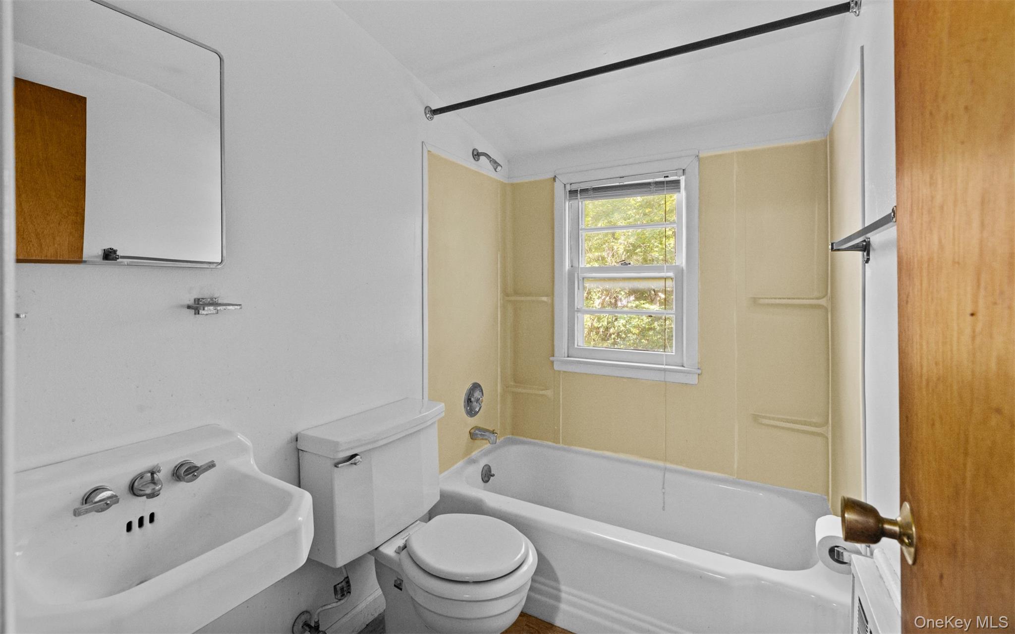 11 Woodycrest Drive Property Photo 15