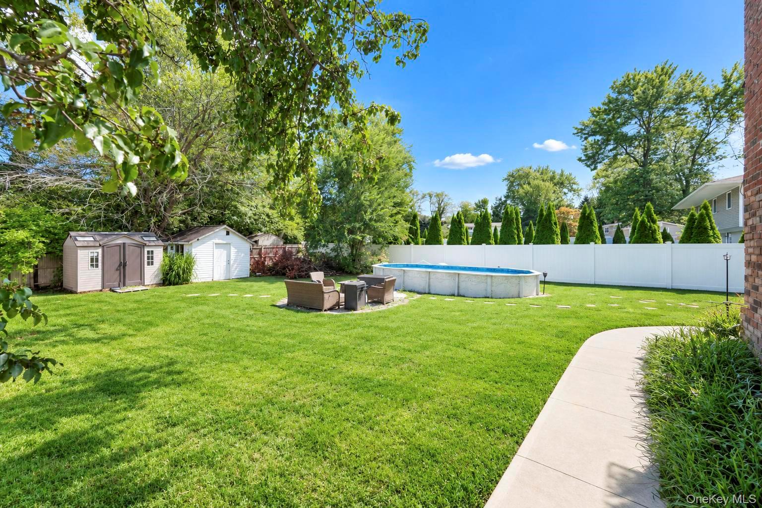 19 Badger Lane Property Photo 8