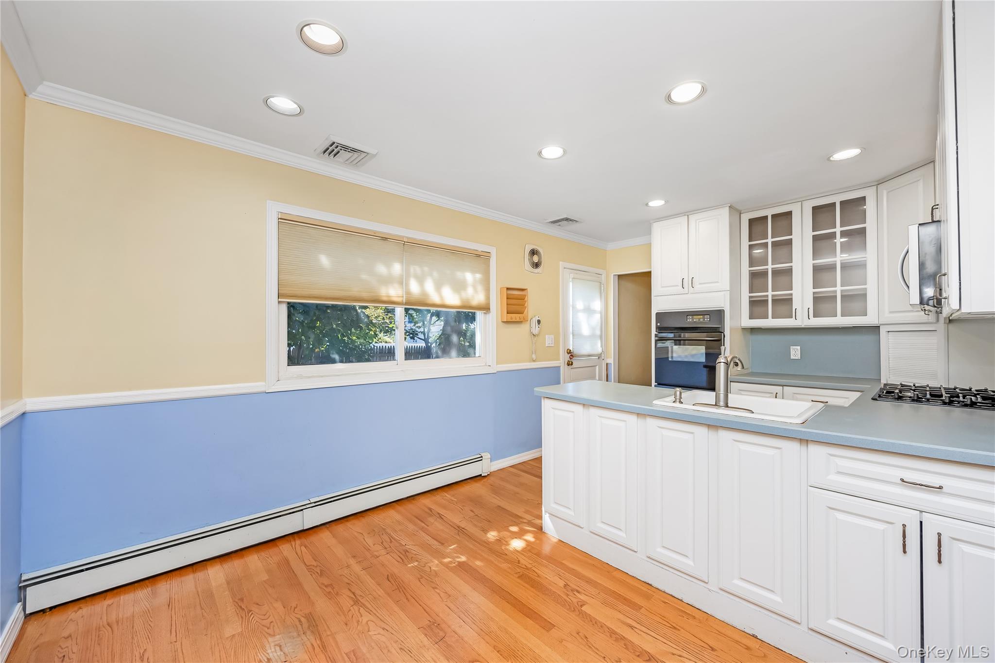52 Voorhis Drive Property Photo 14