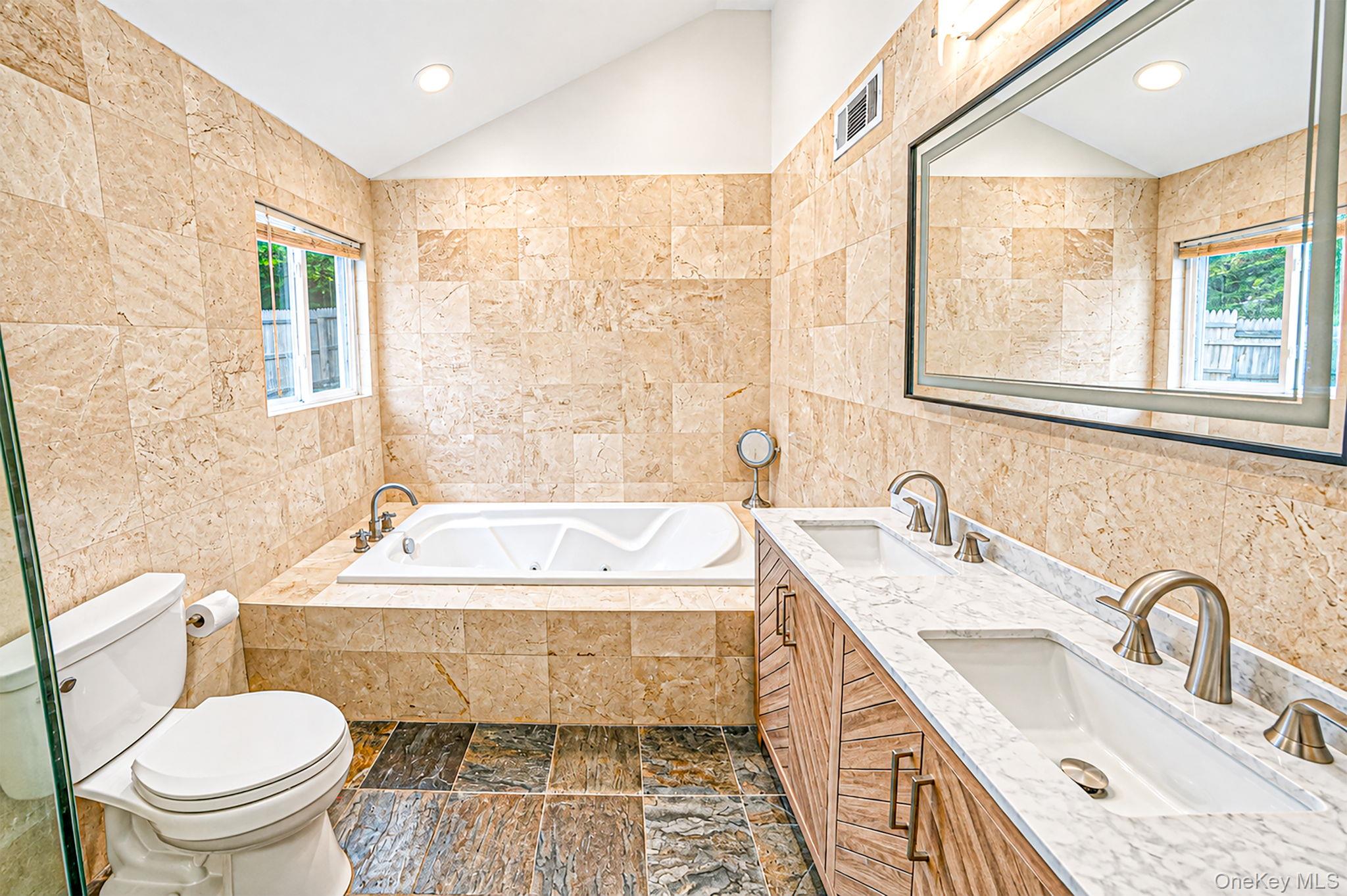5 Willets Drive Property Photo 15