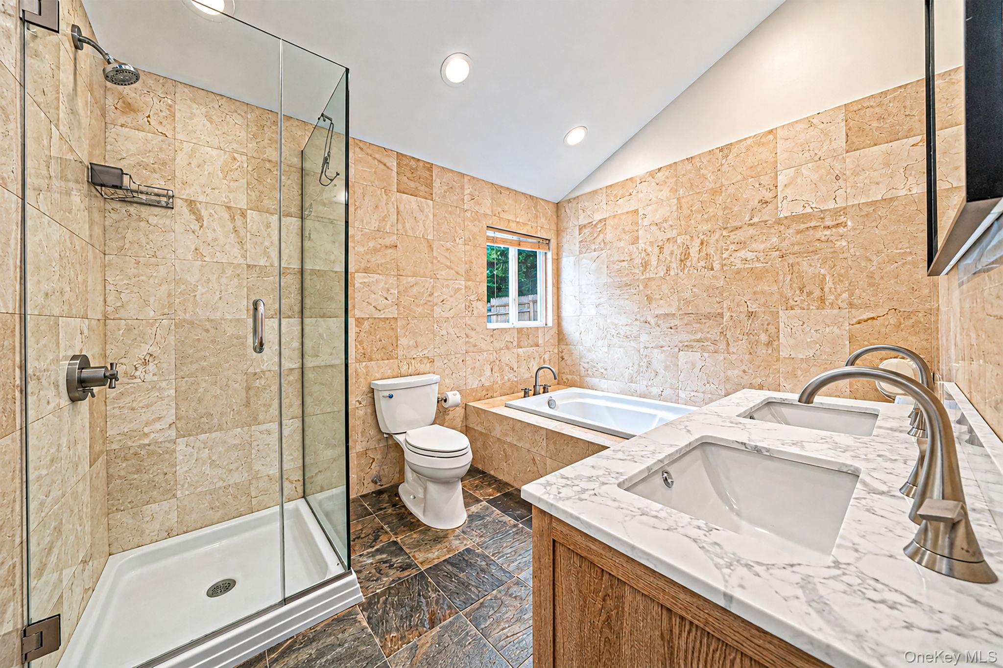 5 Willets Drive Property Photo 16