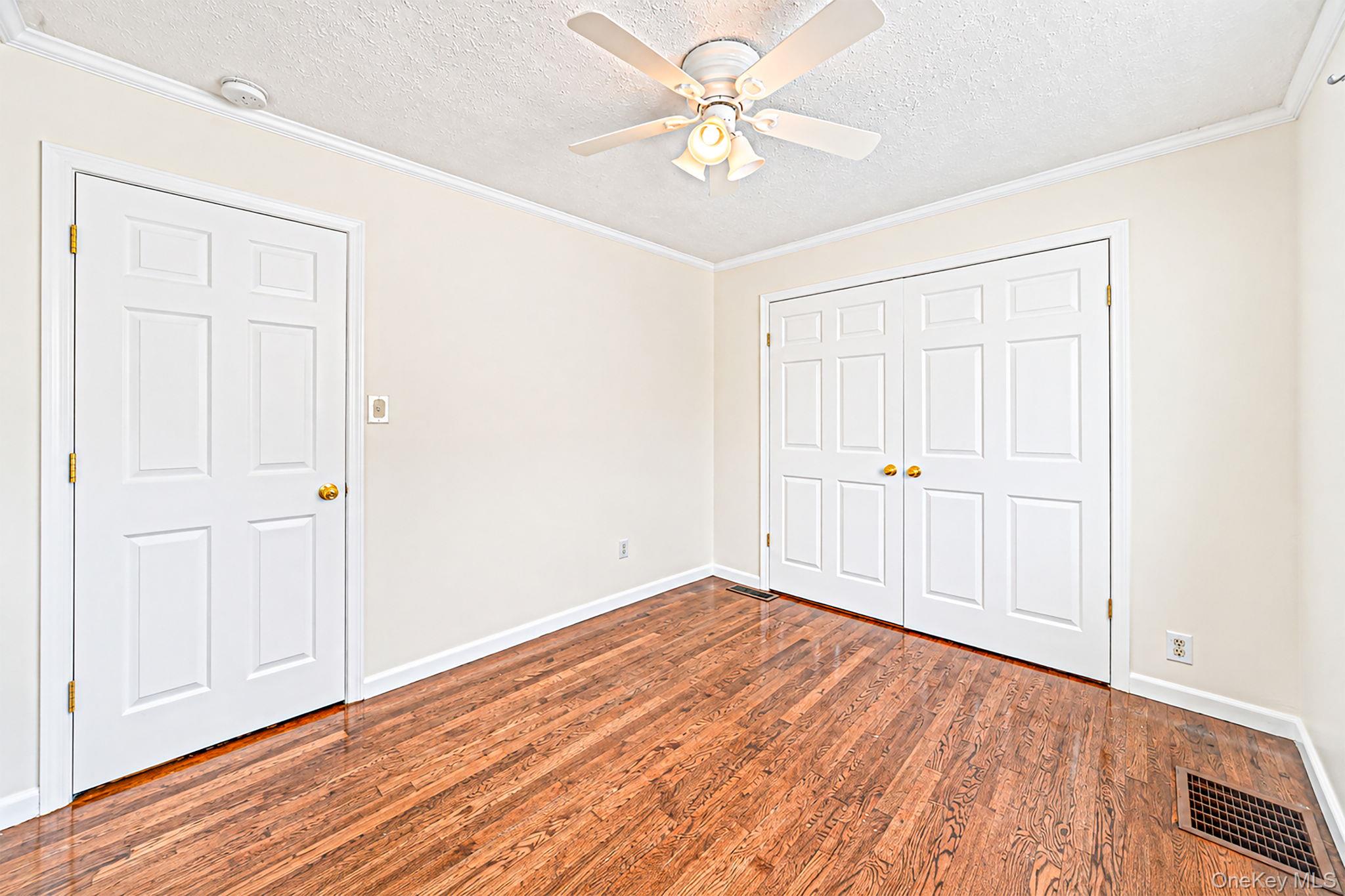 5 Willets Drive Property Photo 20
