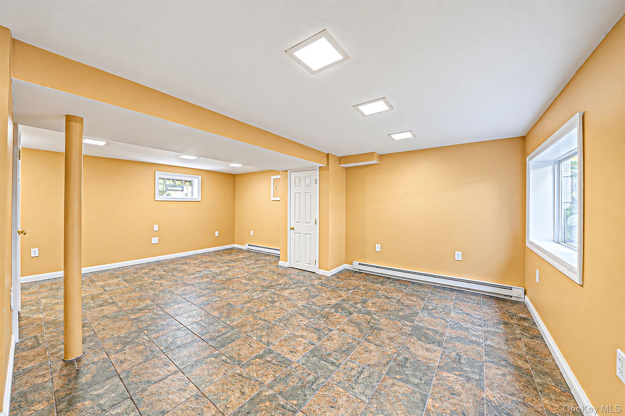 5 Willets Drive Property Photo 28