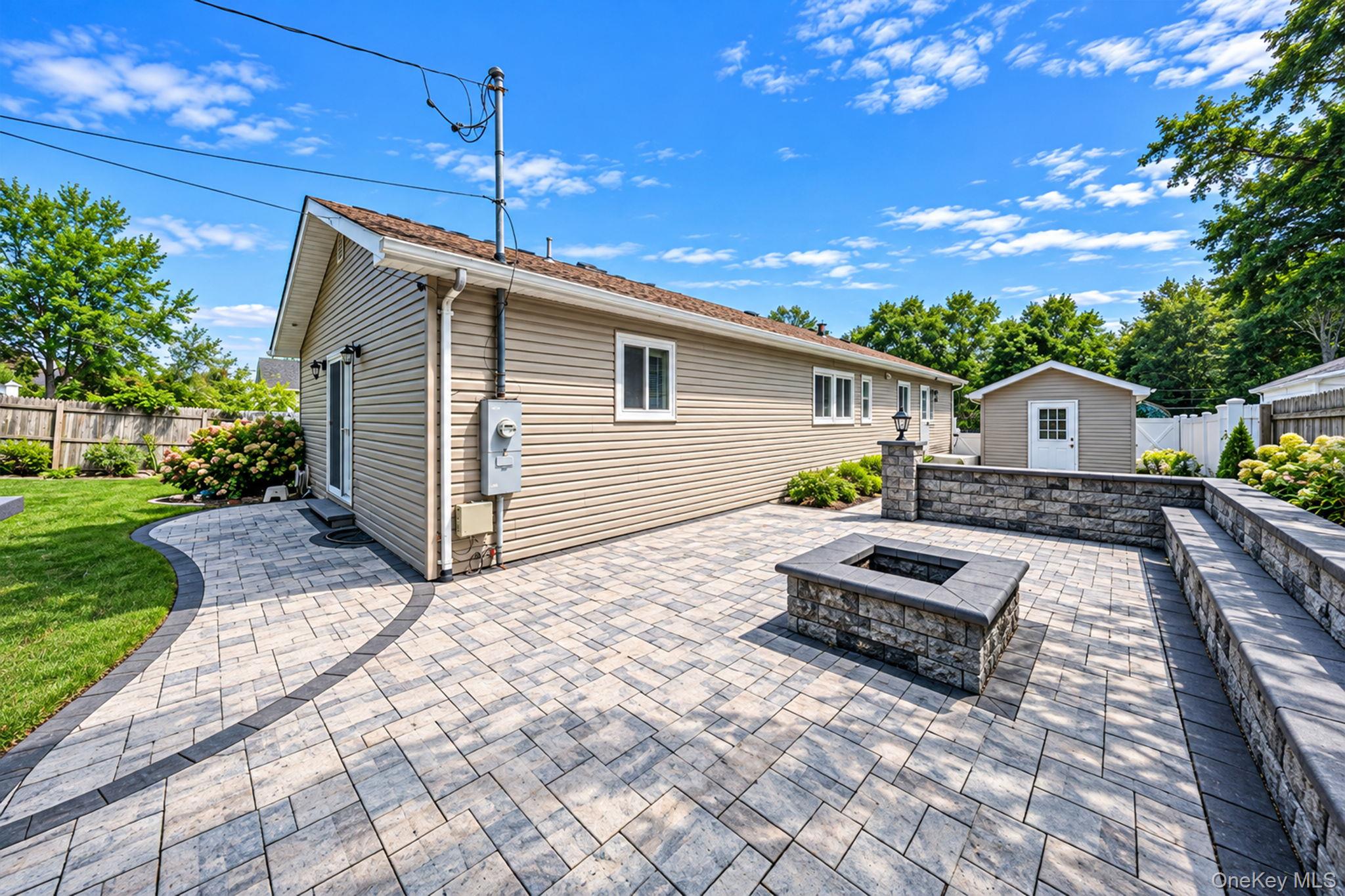 5 Willets Drive Property Photo 34