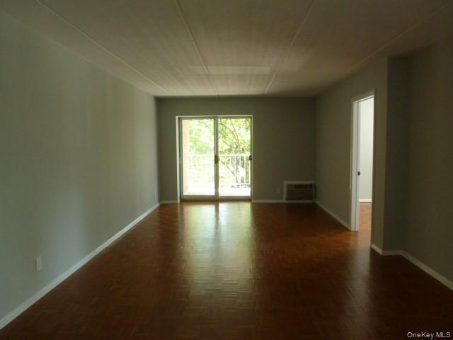 416 Benedict Avenue 1g Property Photo 3
